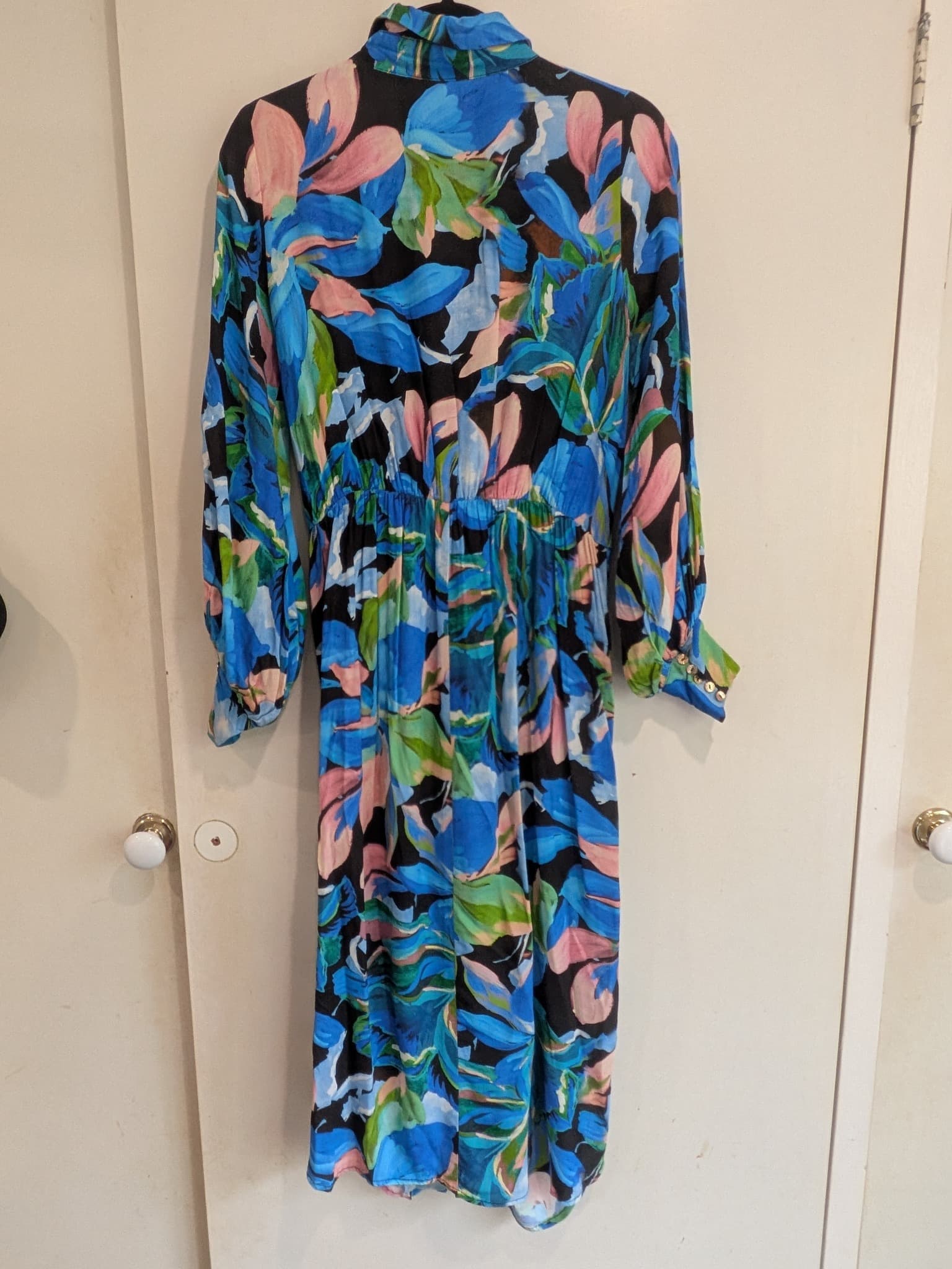SHEIKE Floral Twist Front Midi Dress 10 Blue Long Sleeve Button Up — photo 13 of 13