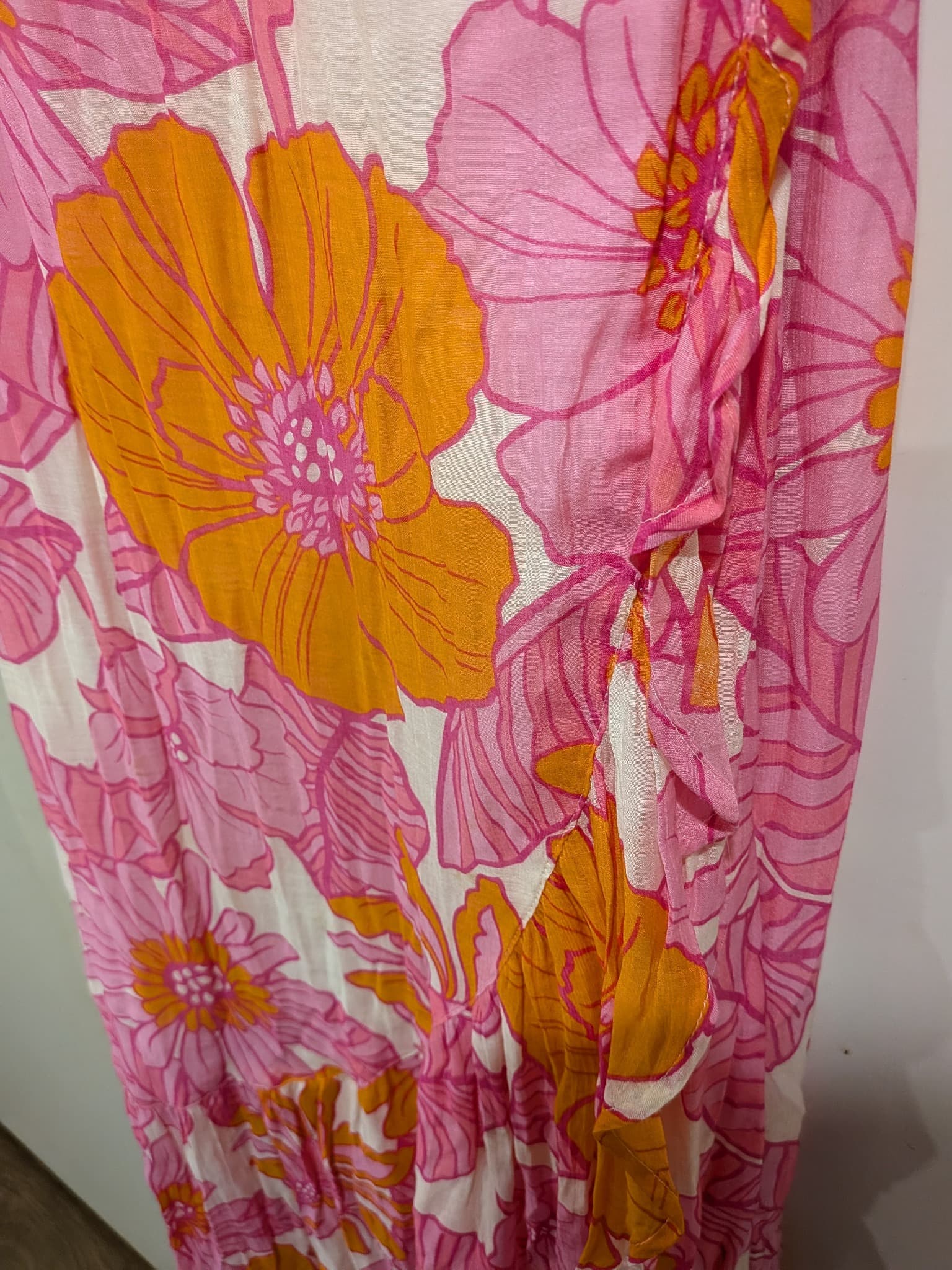 Sportsgirl Floral Puff Sleeve Wrap Midi Dress Size 18 Pink Orange — photo 8 of 10