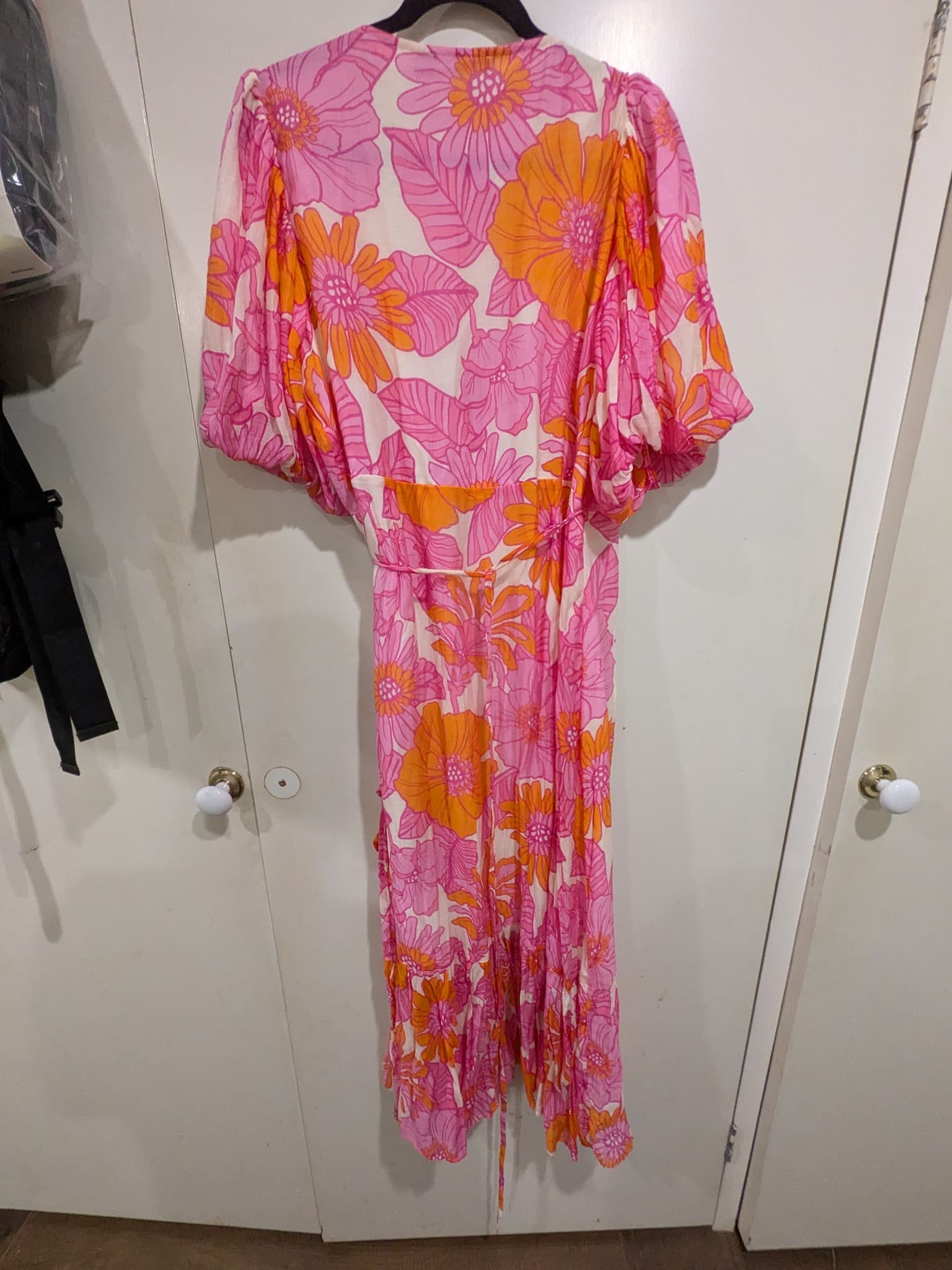 Sportsgirl Floral Puff Sleeve Wrap Midi Dress Size 18 Pink Orange — photo 3 of 10