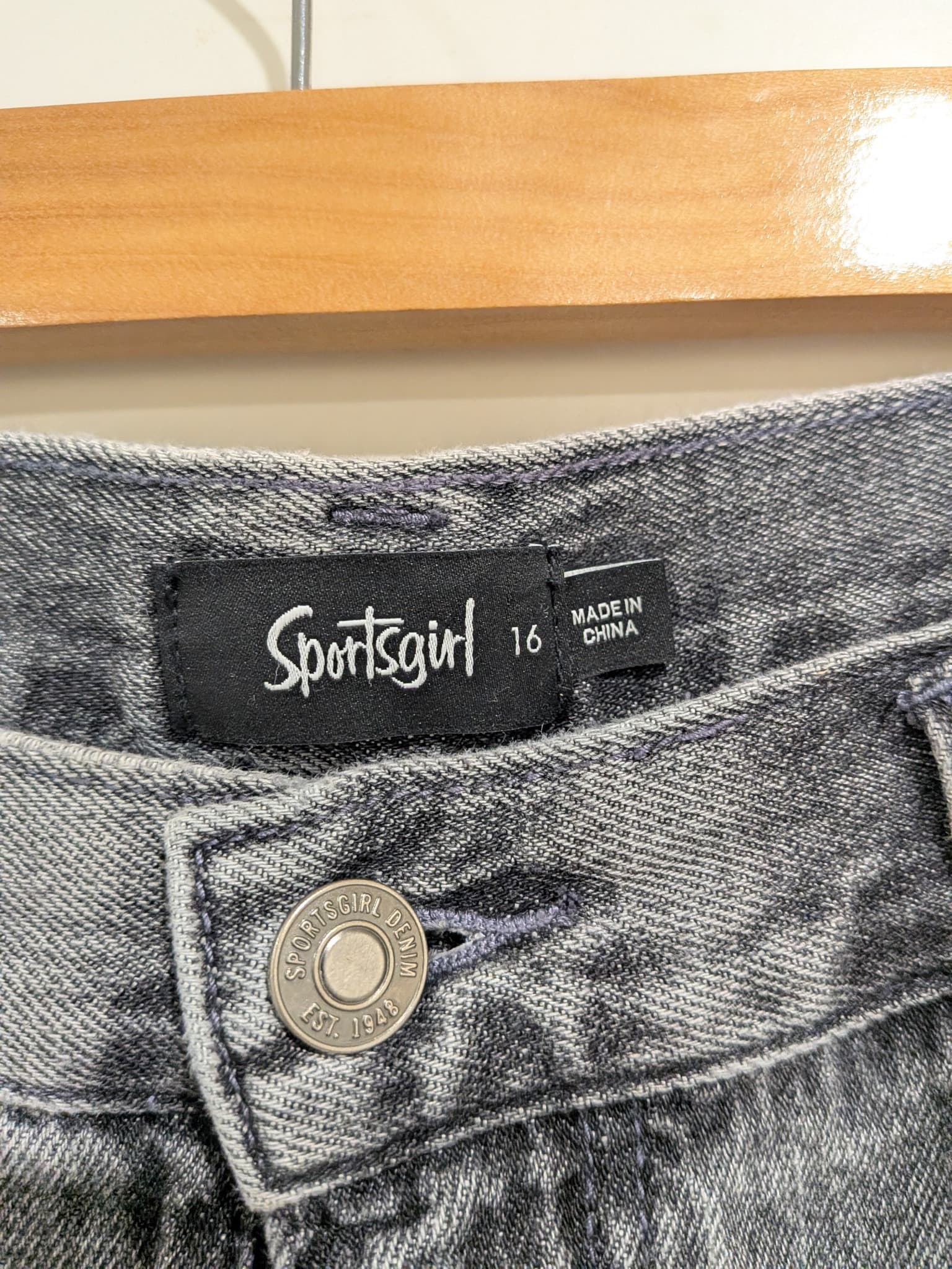 Sportsgirl Womens Wide Leg Jeans Size 16 Grey Acid Wash Distressed Denim — photo 9 of 12