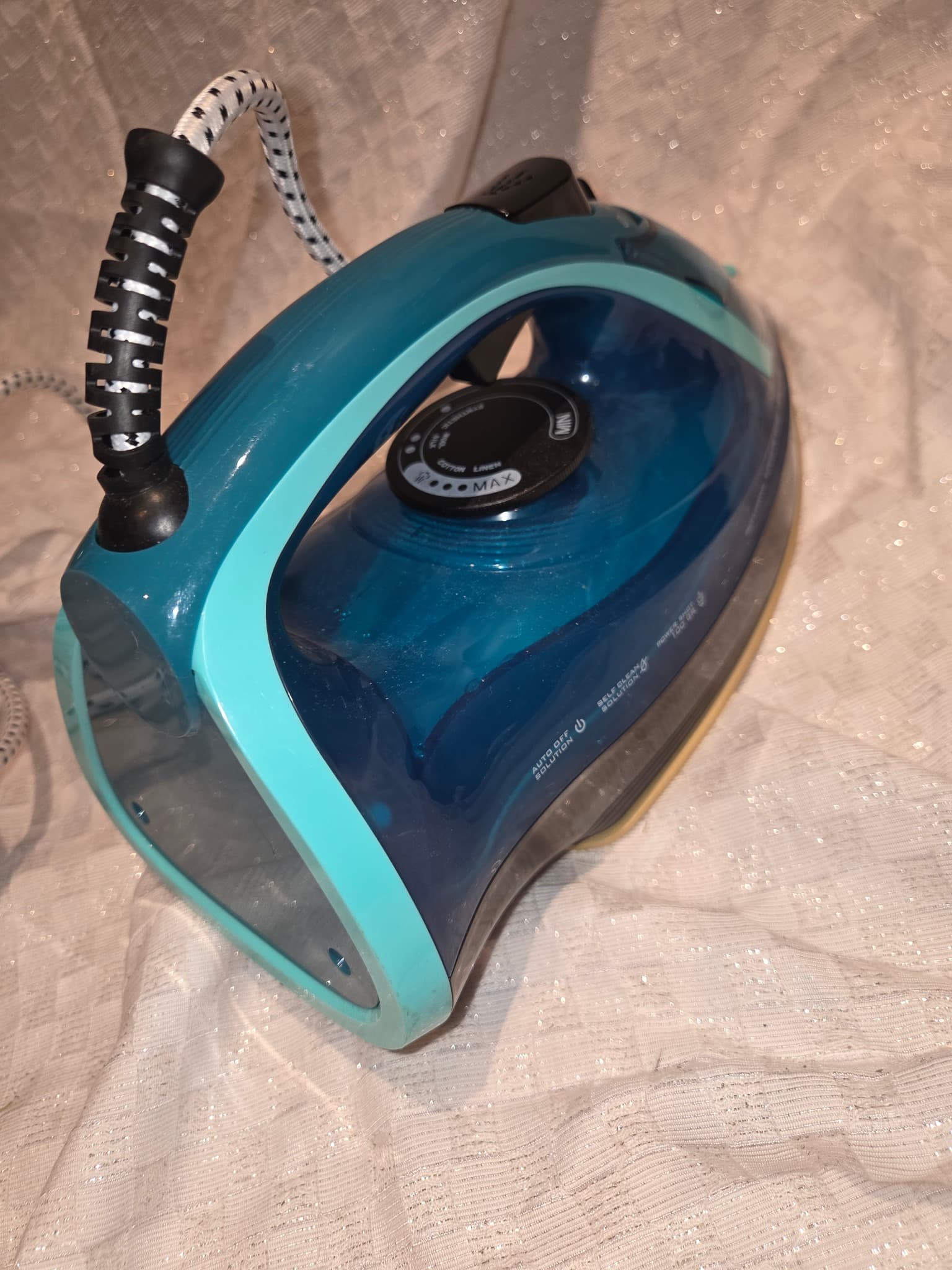 Anko Steam Iron - Model KB-932E3 — photo 3 of 3
