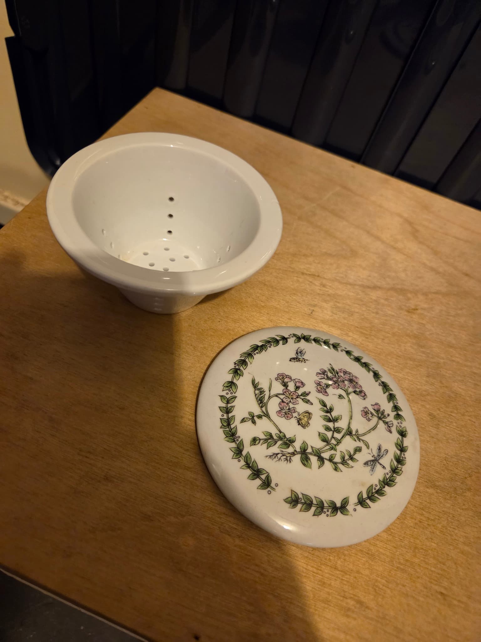 Botanic Garden Ceramic Tea Infuser Strainer with Lid — photo 3 of 3