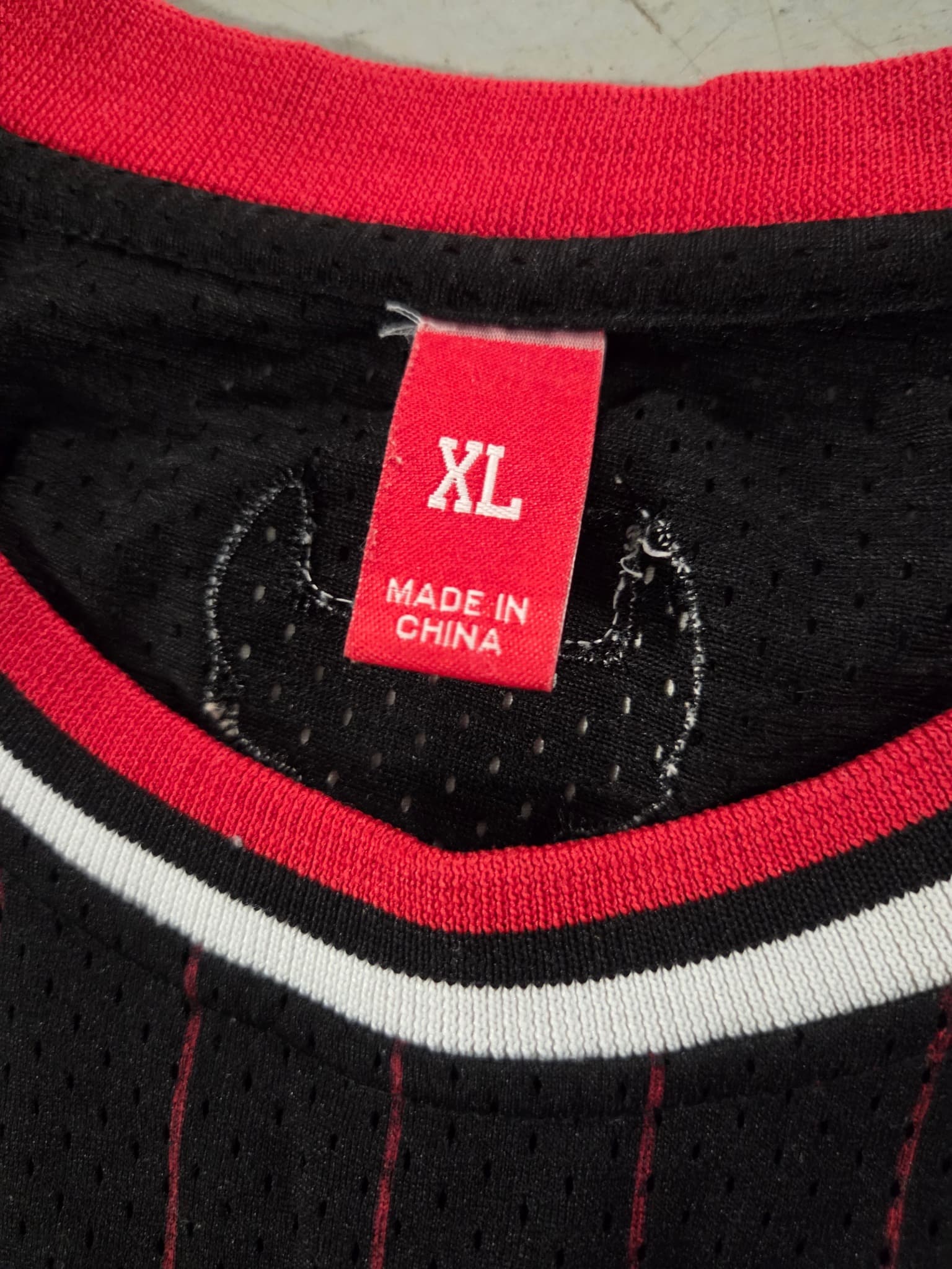 Chicago Bulls Michael Jordan #23 Pinstripe Swingman Jersey - XL — photo 2 of 3