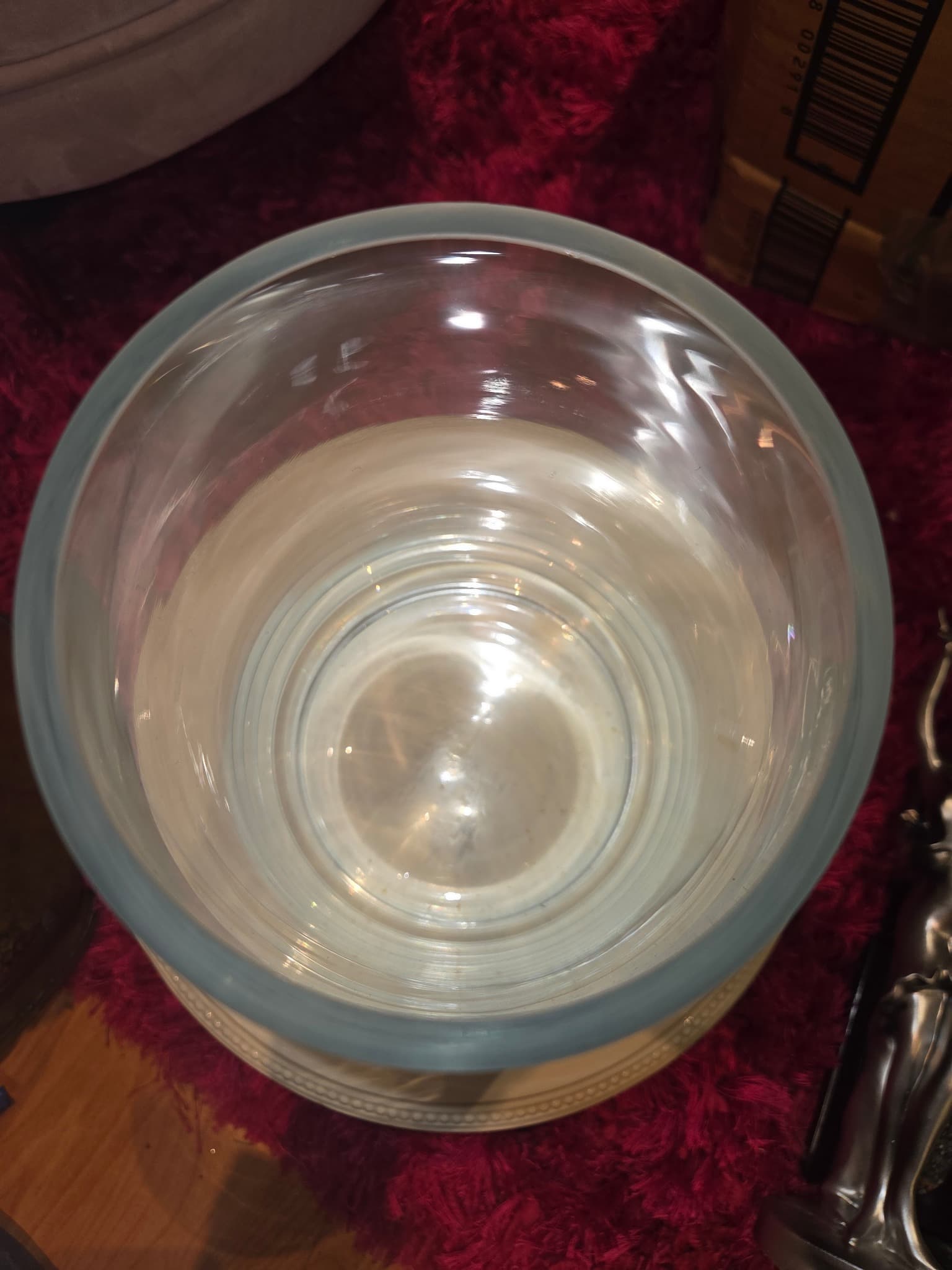 Clear Glass Cylinder Vase - Minimalist Home Decor — photo 3 of 3