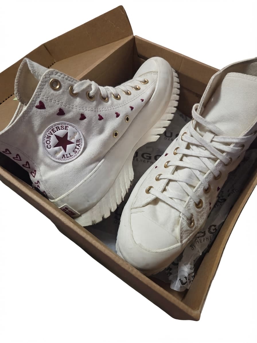 Converse Chuck Taylor All Star Move Platform High Top Hearts