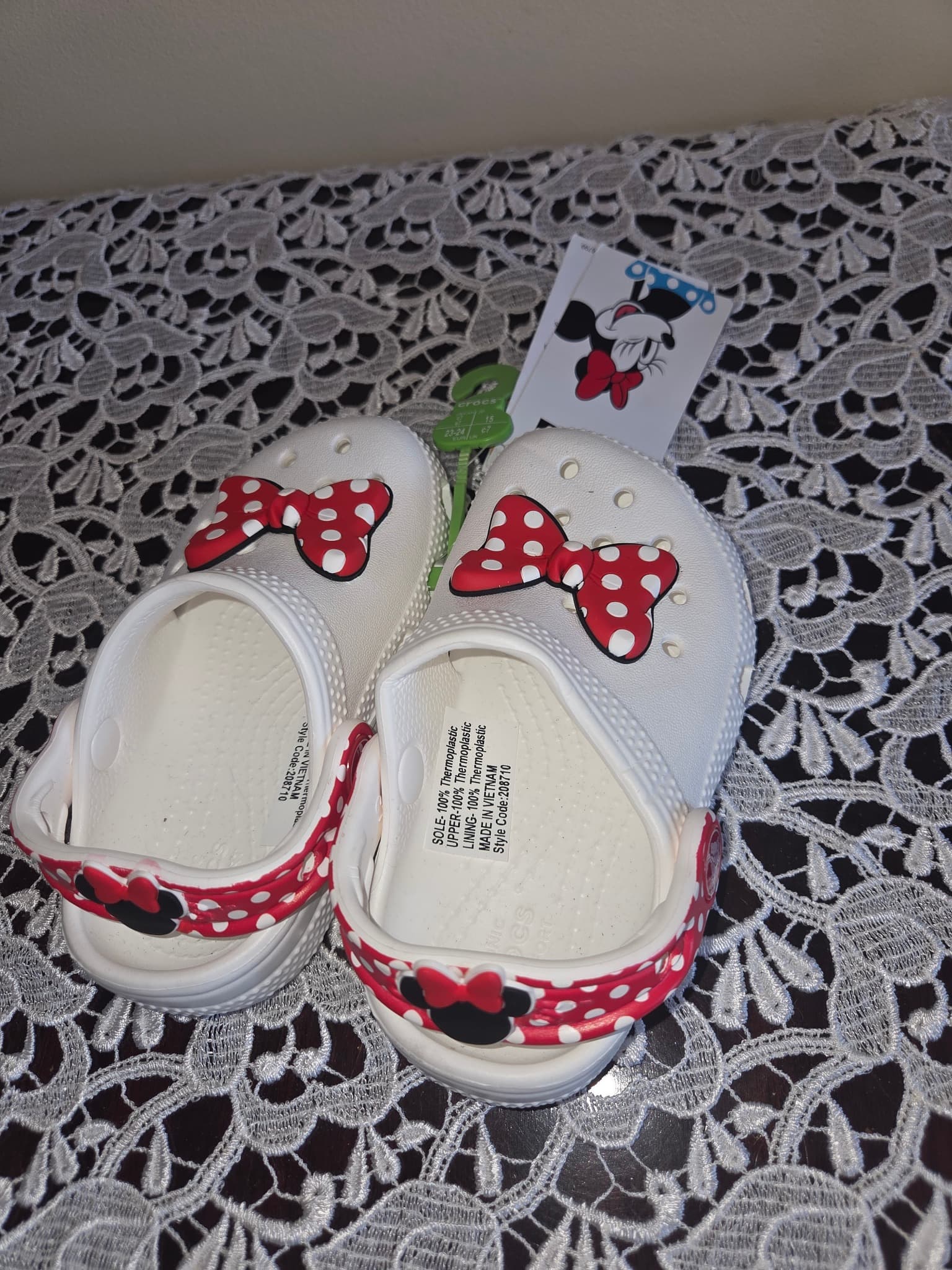 Crocs Kids' Disney Minnie Mouse Clogs - White/Red Polka Dot — photo 4 of 4