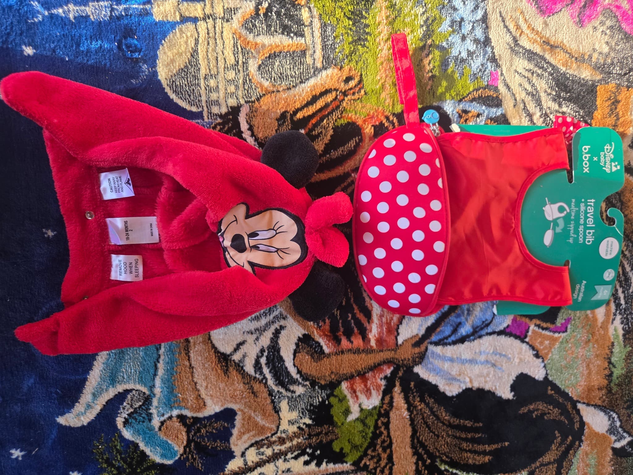 Disney Baby x b.box Minnie Mouse Travel Bib & Plush Hood Set — photo 1 of 2