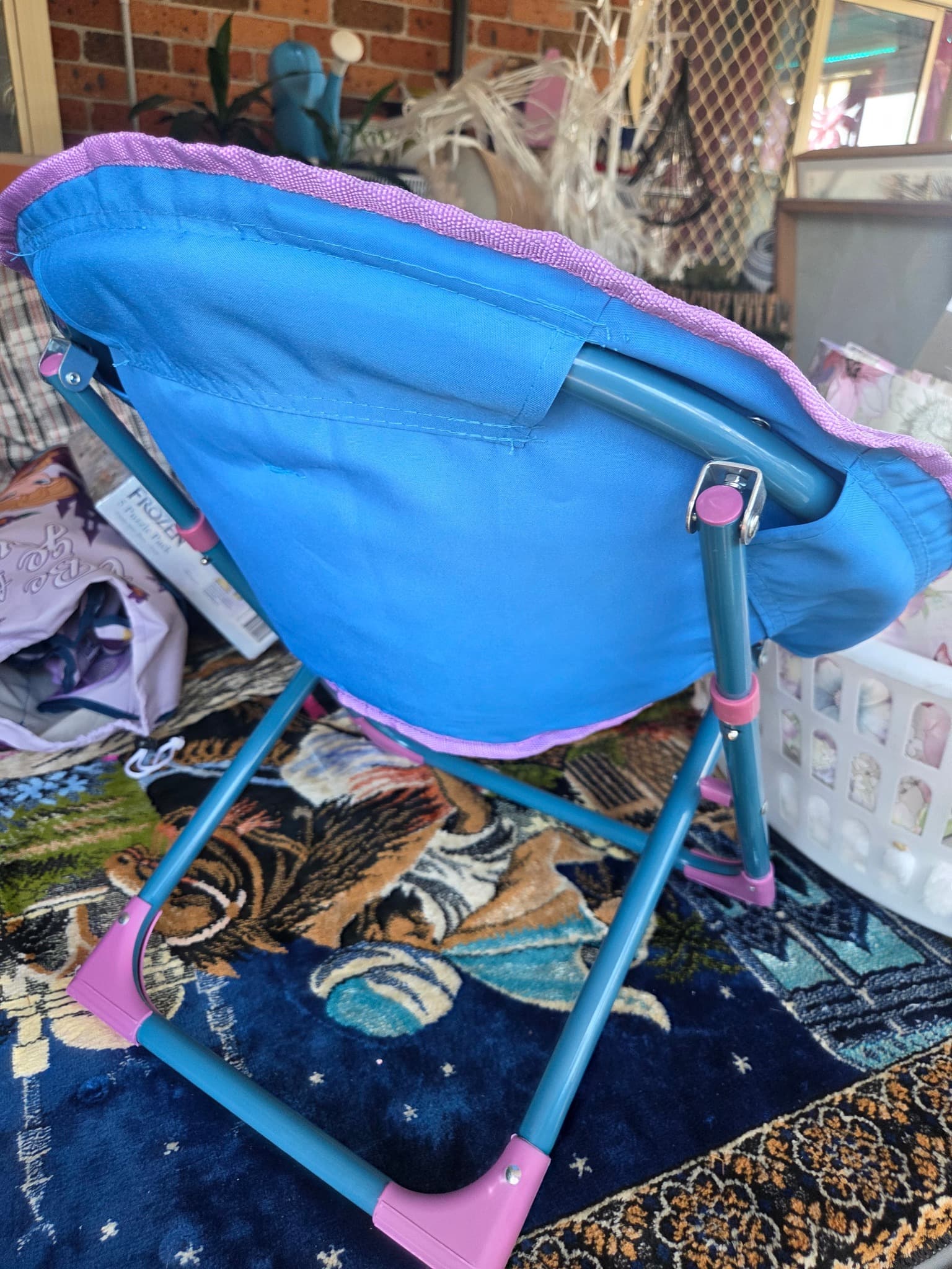 Frozen 'Own Your Destiny' Kids Saucer Chair — photo 3 of 3