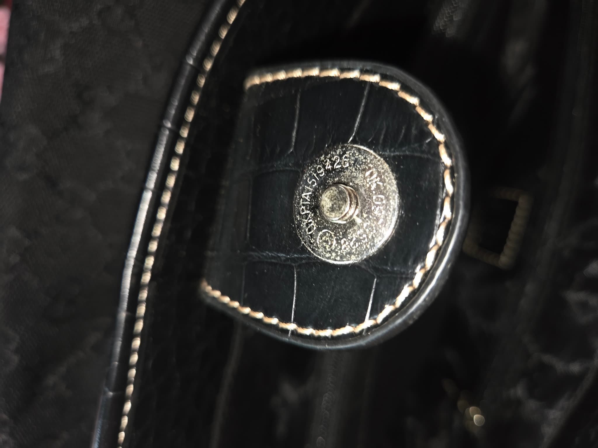 Gucci GG Monogram Canvas Tote Bag - Black — photo 3 of 6