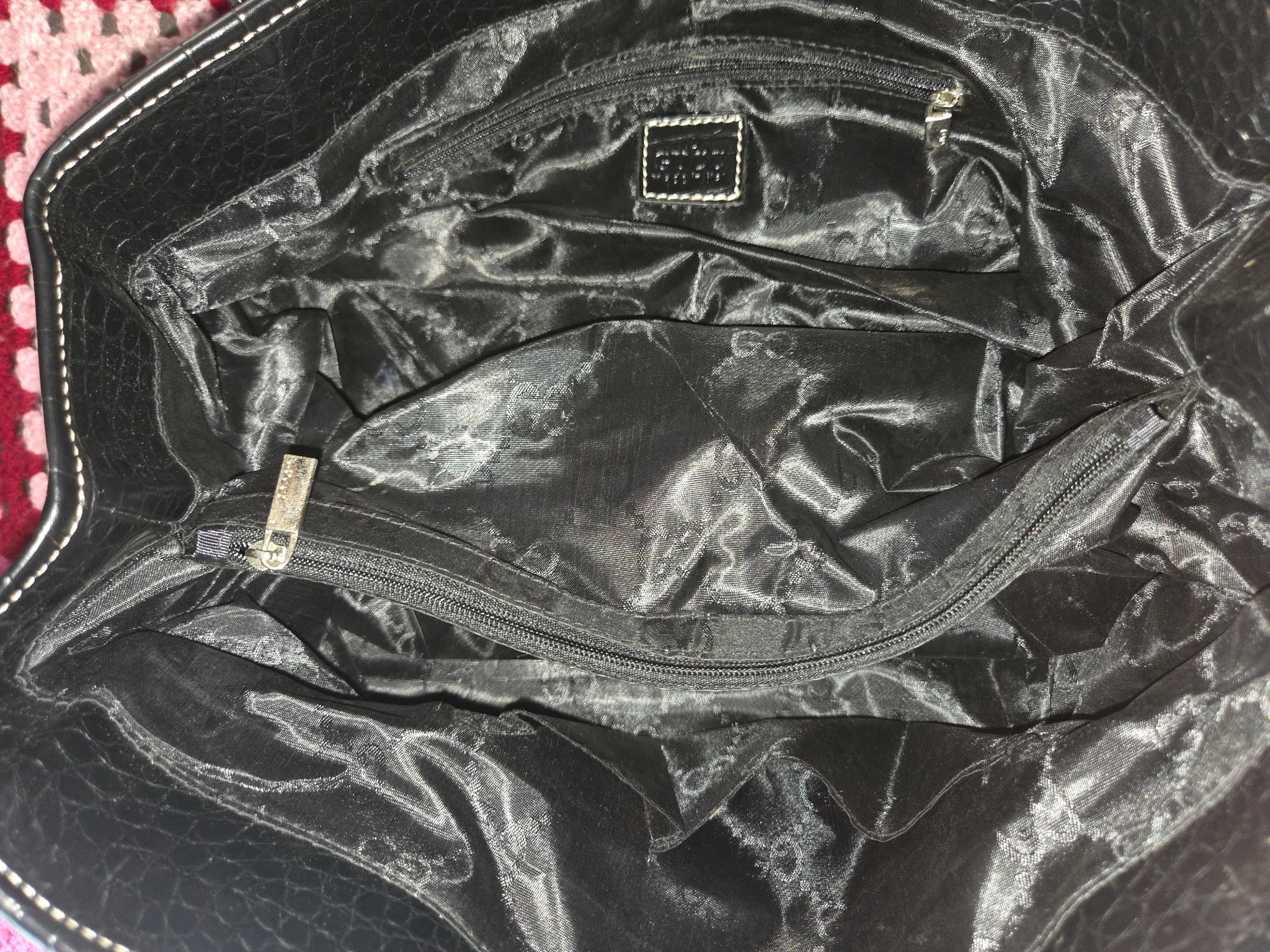 Gucci GG Monogram Canvas Tote Bag - Black — photo 4 of 6