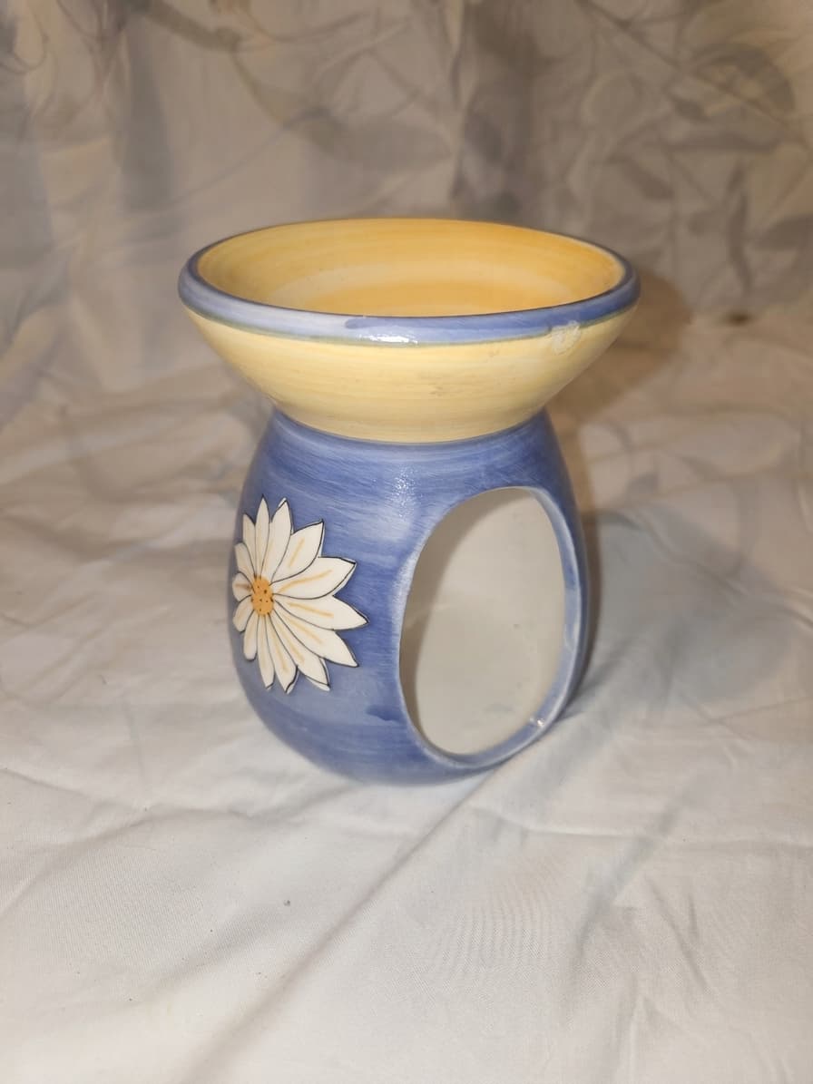 Hand-Painted Ceramic Daisy Oil Burner - Blue & Yellow — photo 1 of 3