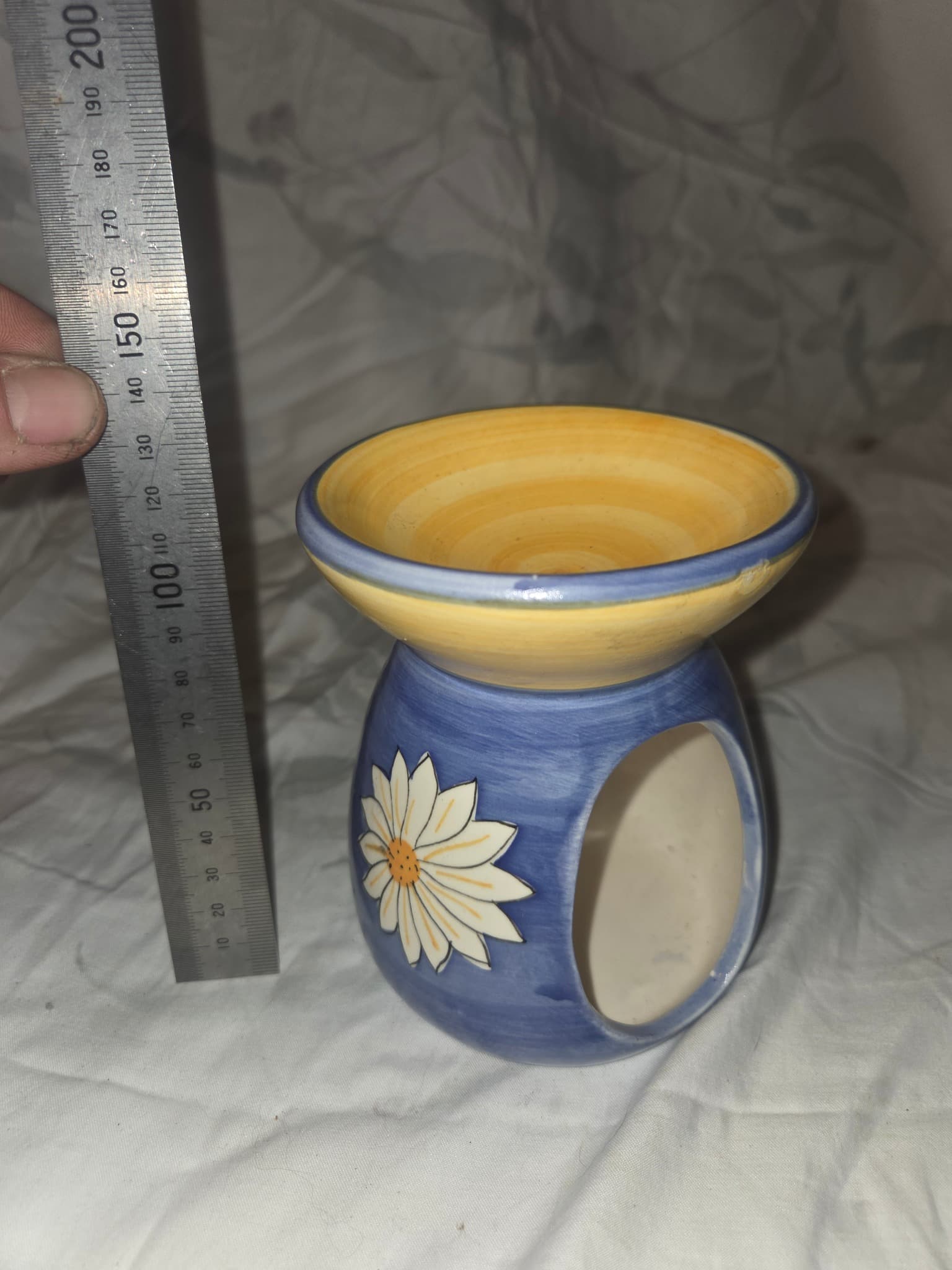 Hand-Painted Ceramic Daisy Oil Burner - Blue & Yellow — photo 2 of 3