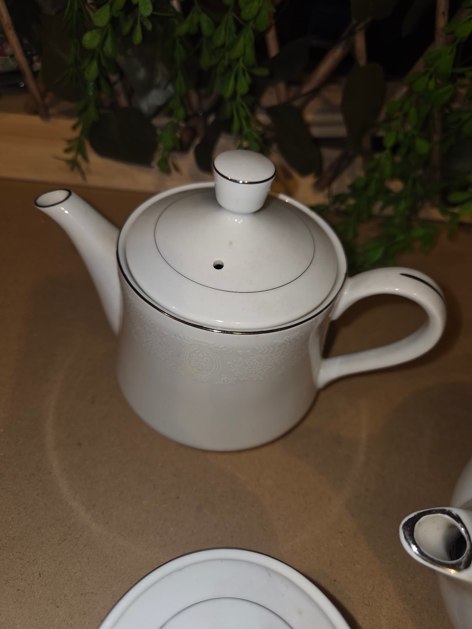 International Royalty Fine China Tea Set - Enchanting Lace Pattern — photo 4 of 5