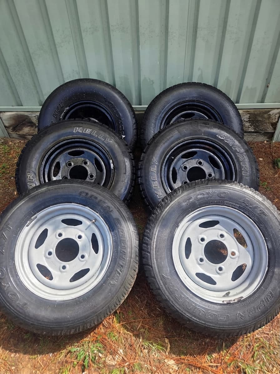 KELLY Set of 6 Automotive Tires and Steel Wheels — photo 1 of 2