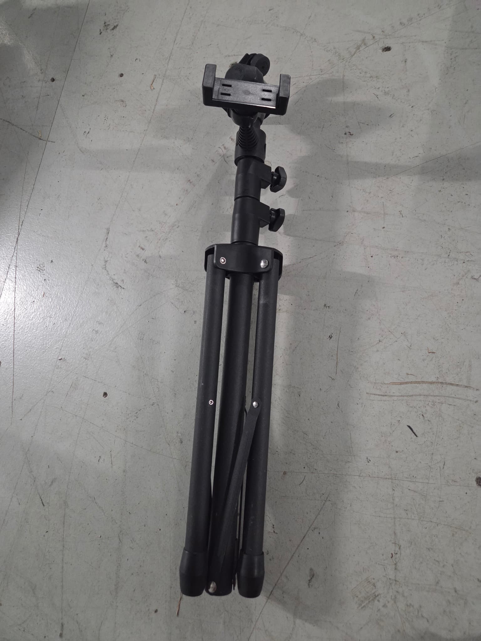 Lightweight Portable Smartphone Tripod Stand — photo 1 of 2