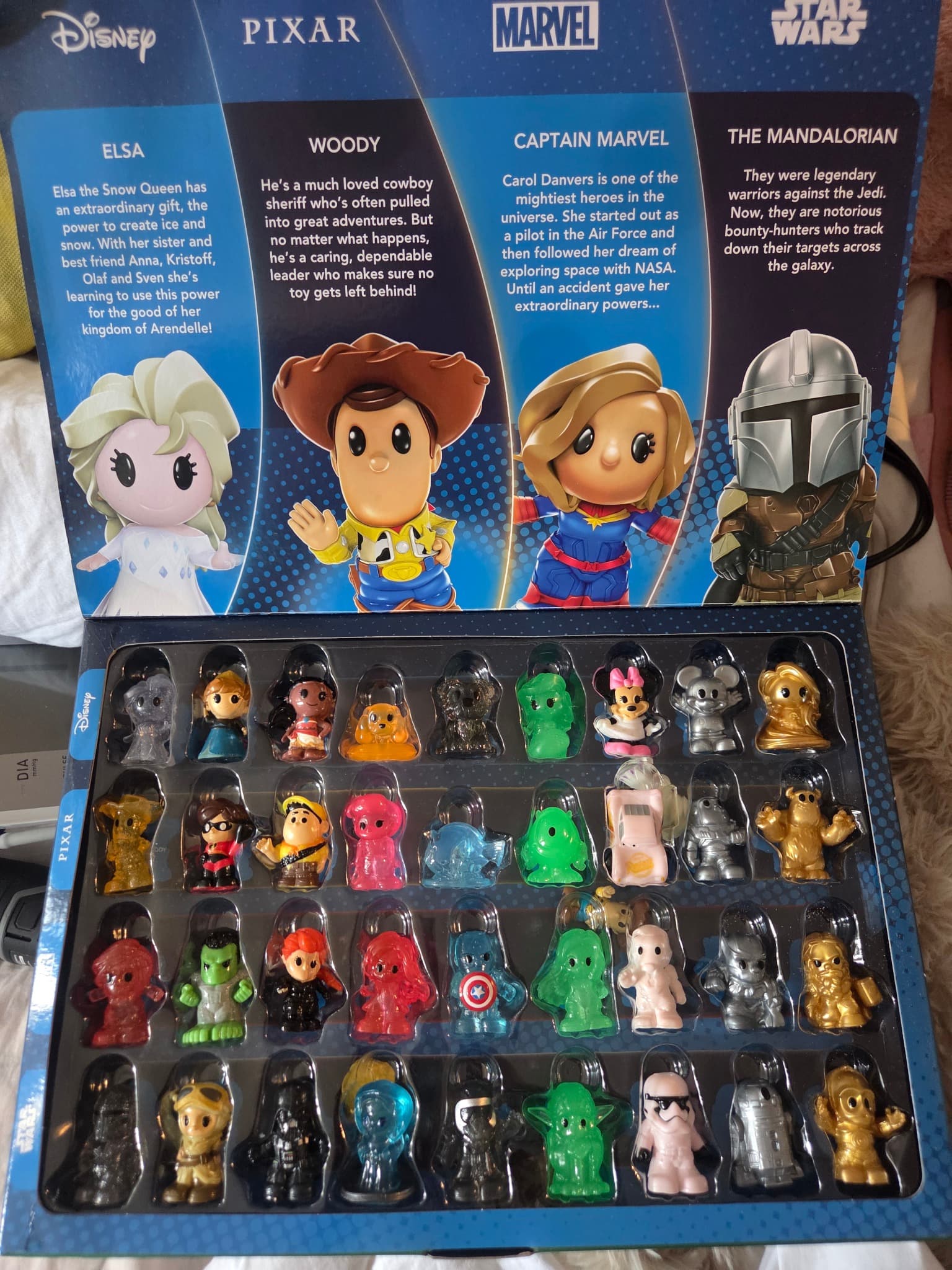 + Ooshies Collector Case - Complete Set — photo 2 of 4