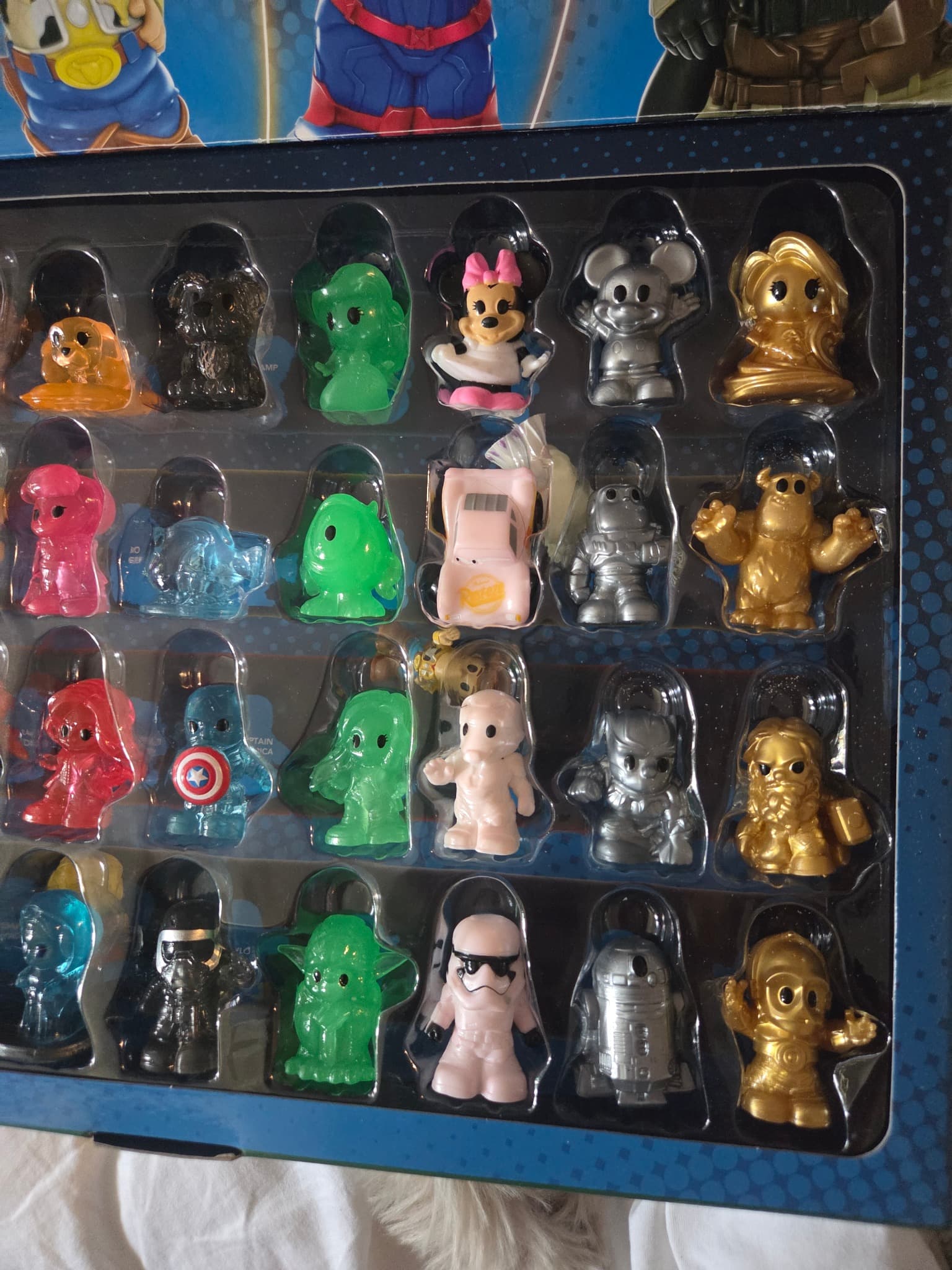 + Ooshies Collector Case - Complete Set — photo 4 of 4