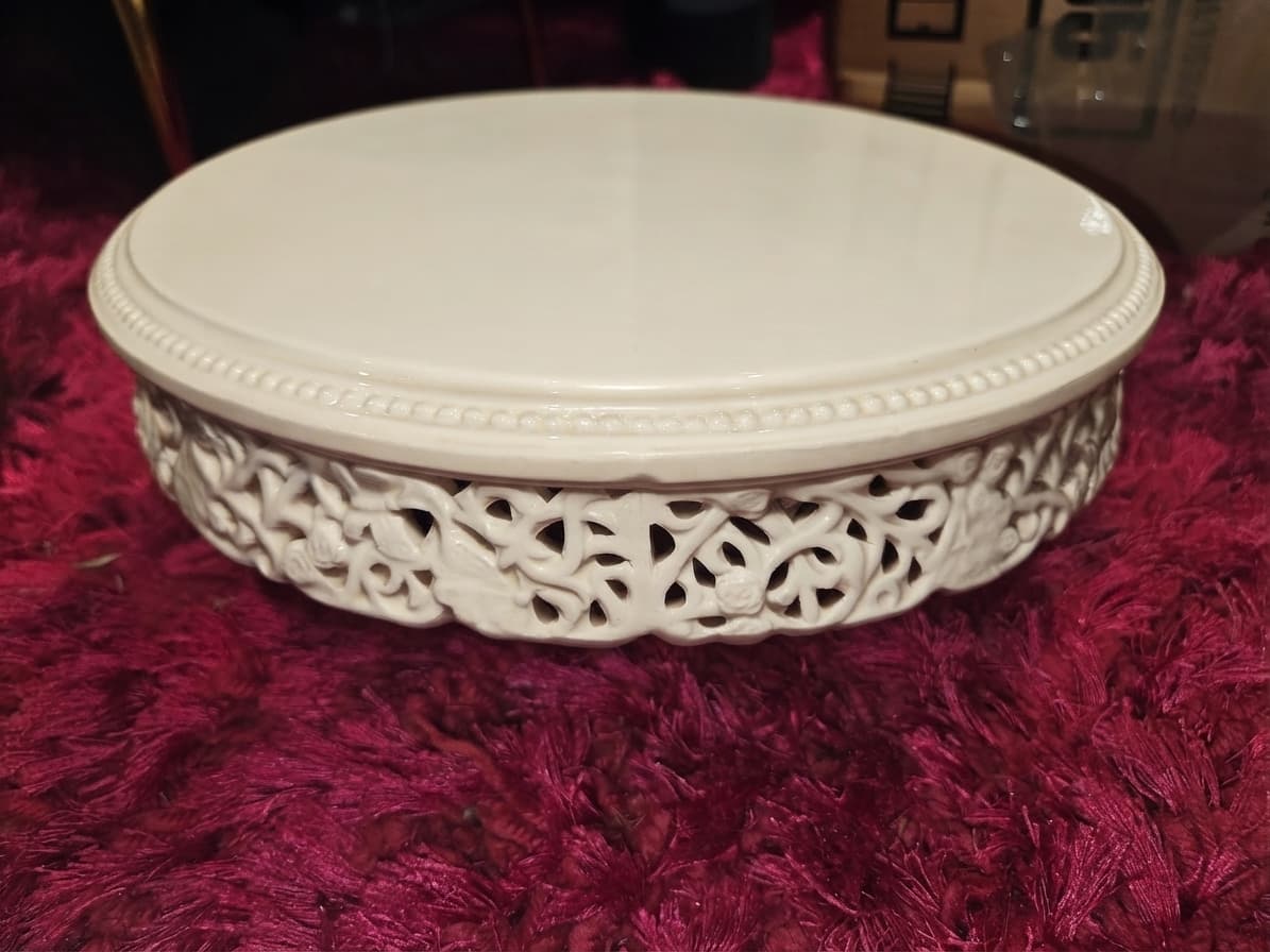 Parc Gifts White Ceramic Lattice Pedestal Cake Stand — photo 1 of 3