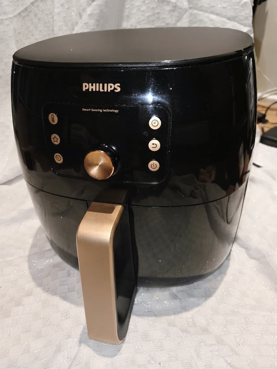 Philips Premium Airfryer XXL with Smart Sensing Technology — photo 1 of 3