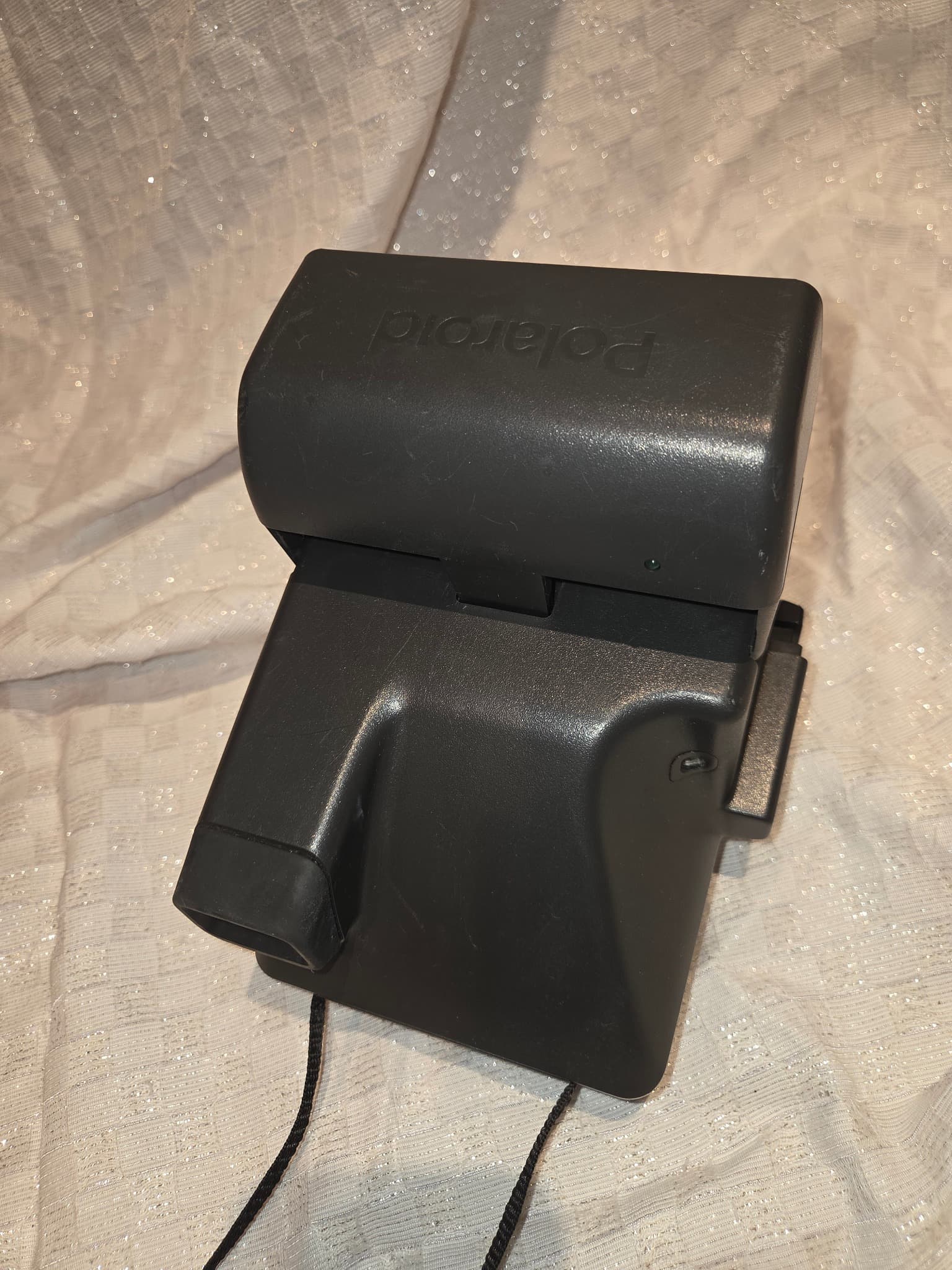 Polaroid 636 Closeup Instant Film Camera - Black — photo 2 of 4