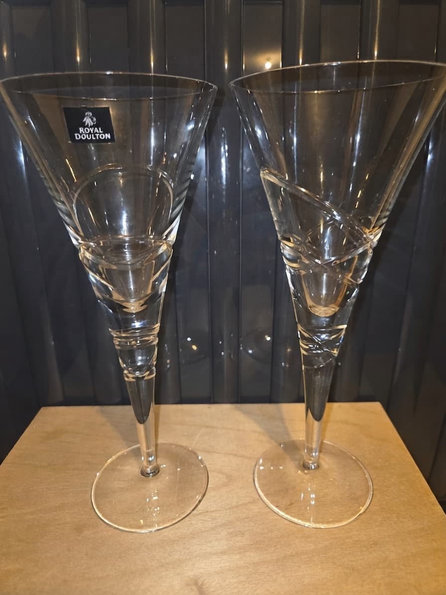 Royal Doulton Eclipse Crystal Champagne Flutes - Set of 2 — photo 1 of 4