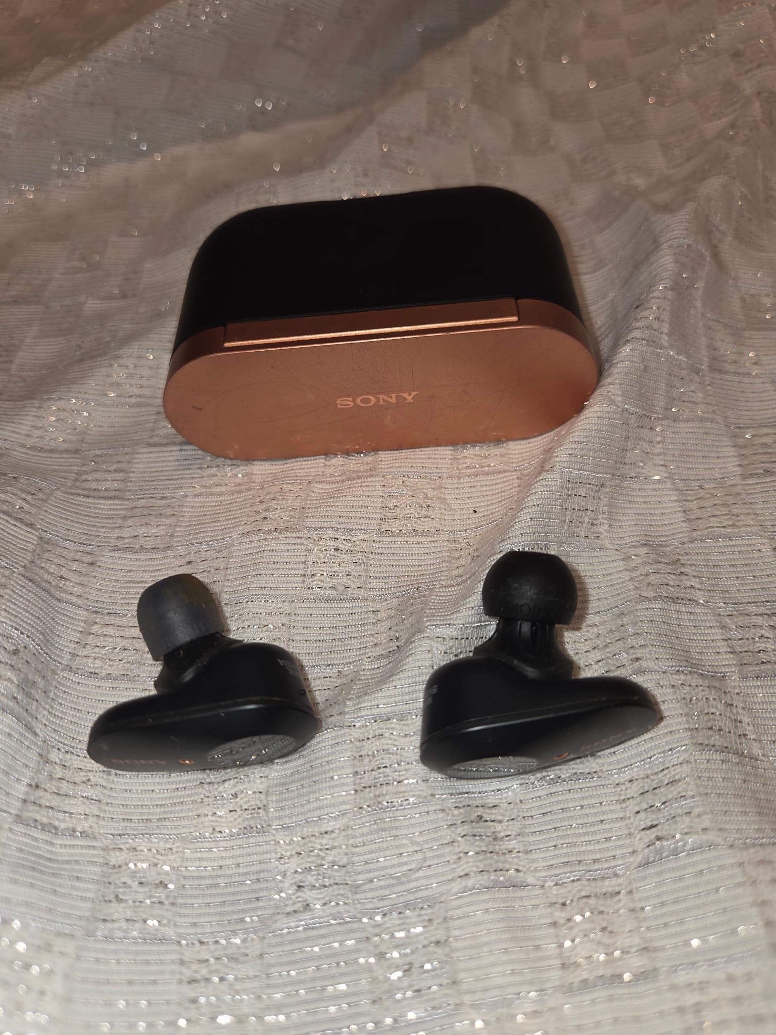 Sony WF-1000XM3 Noise Canceling Truly Wireless Earbuds - Black/Gold — photo 3 of 3