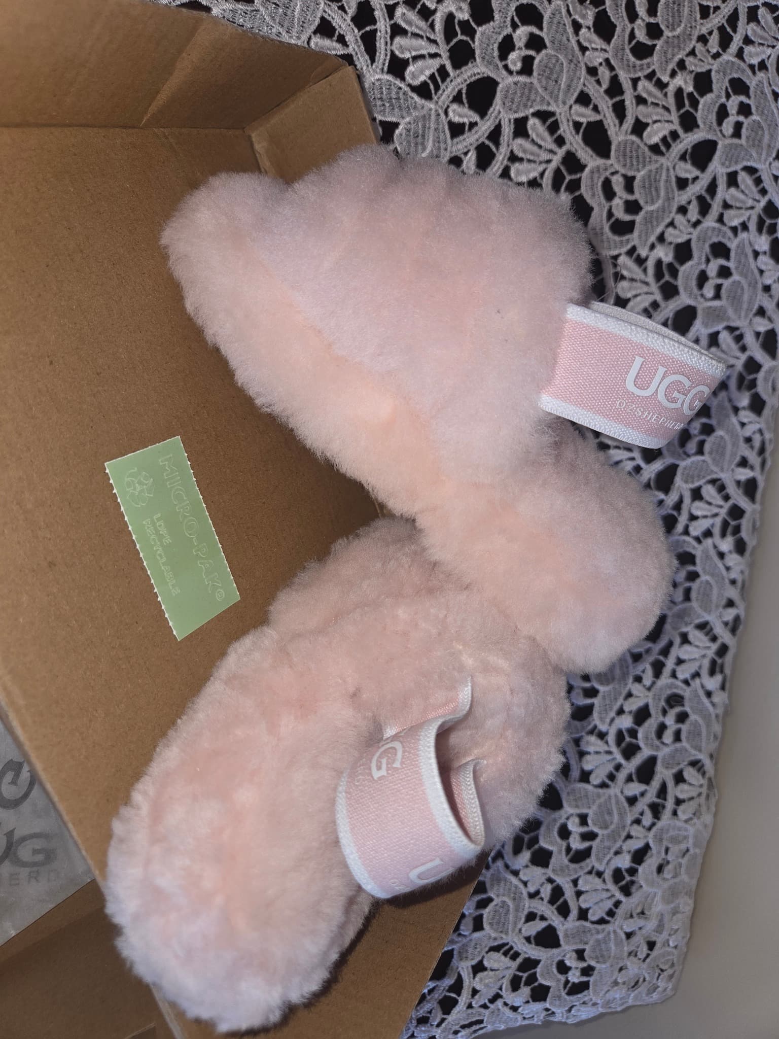 UGG Ozshepherd Pink Fluffy Slippers - Women's AU 9 — photo 4 of 4