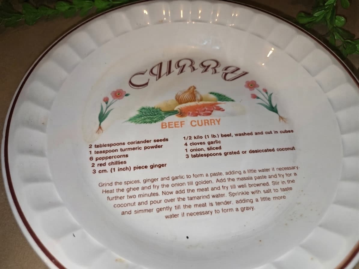 Vintage Beef Curry Recipe Decorative Plate - Kitchen Collectible — photo 1 of 2