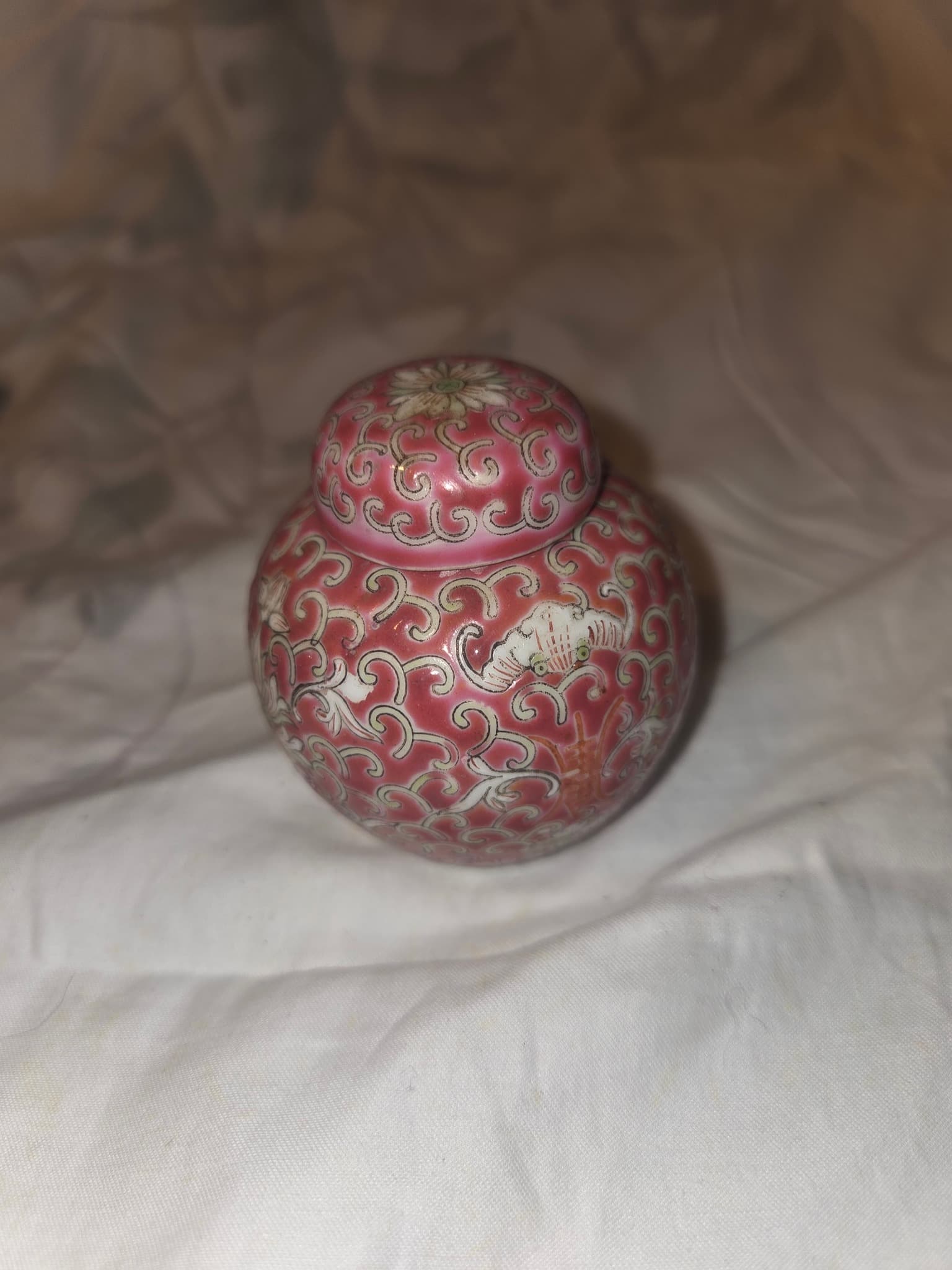 Vintage Chinese Porcelain Ginger Jar - Coral Red & Gold Scrollwork — photo 2 of 4