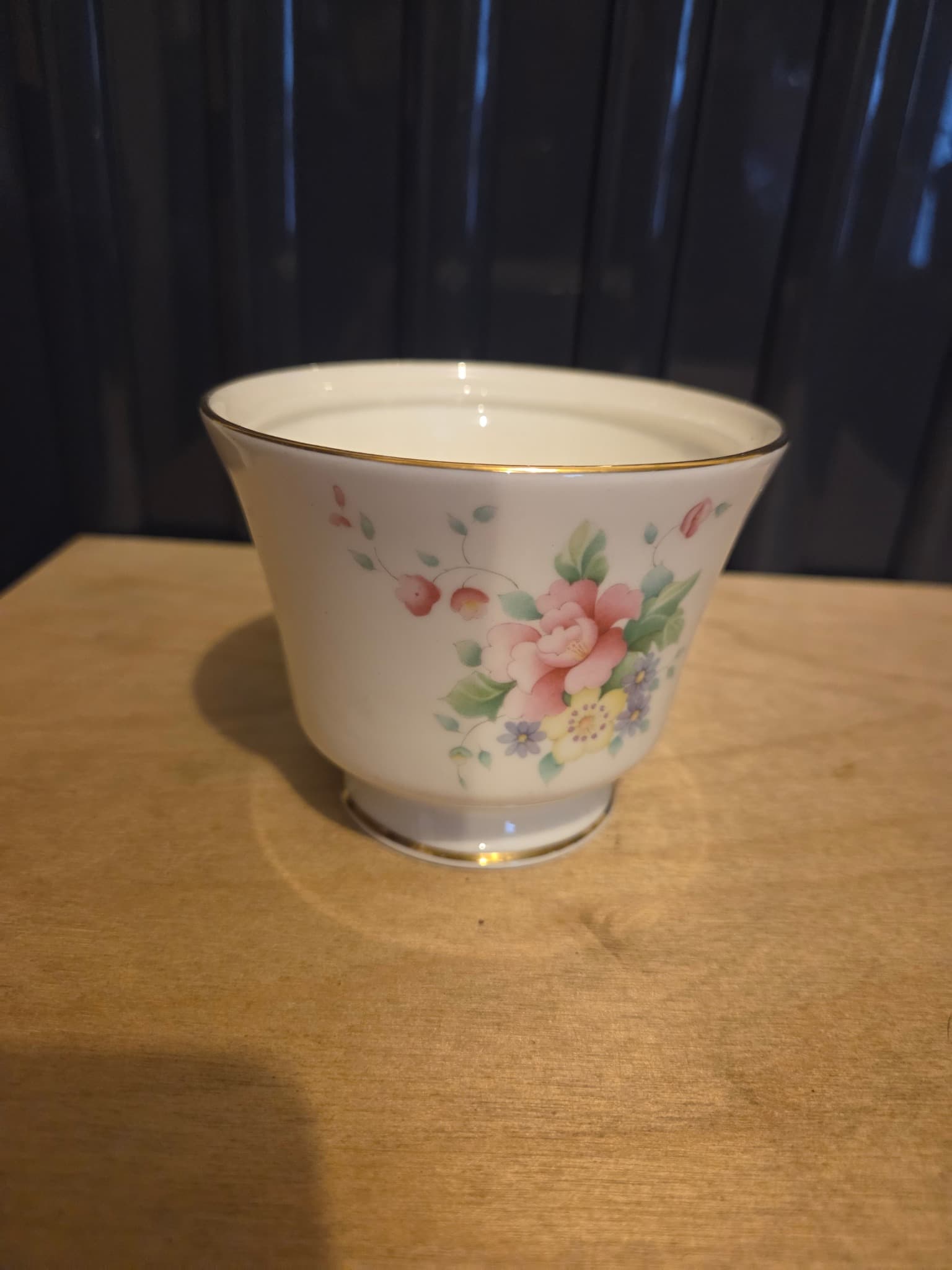 Vintage Coalport Ludlow Bone China Floral Vase - Made in England — photo 4 of 5