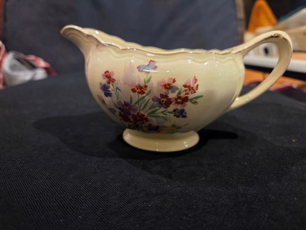 Vintage J.G. MEAKIN Sunshine Floral Creamer Pitcher with Gold Trim — photo 1 of 4