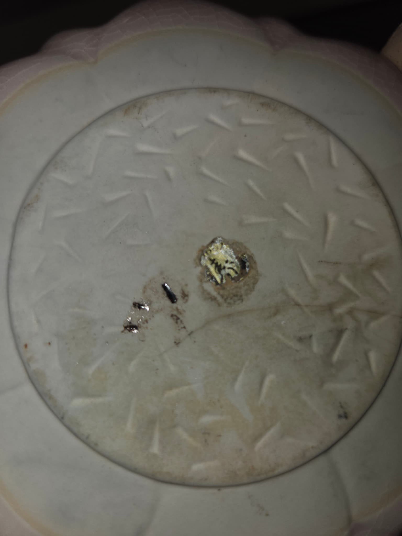 Vintage Oval Stone Trinket Box with Mother of Pearl Floral Inlay — photo 2 of 3