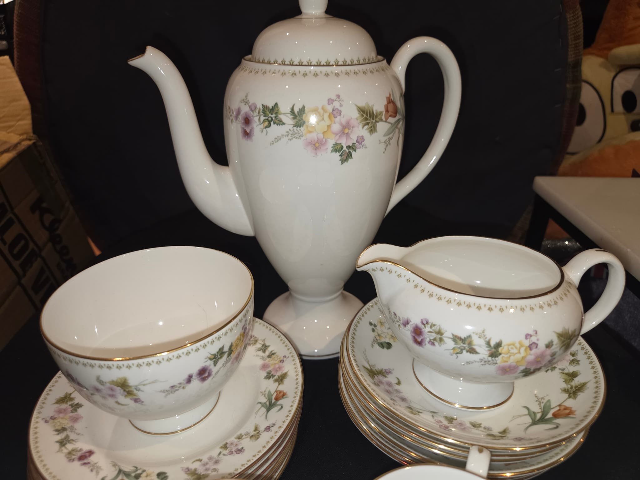 Vintage Wedgwood Bone China Tea Set - Floral Pattern — photo 3 of 5