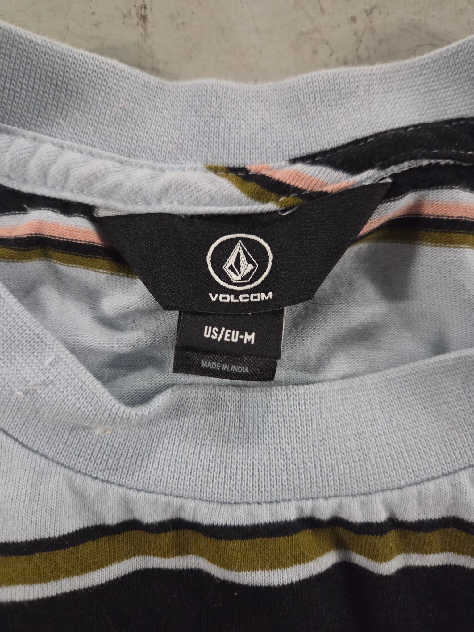 Volcom Striped Pocket T-Shirt - Men's Size M — photo 2 of 2