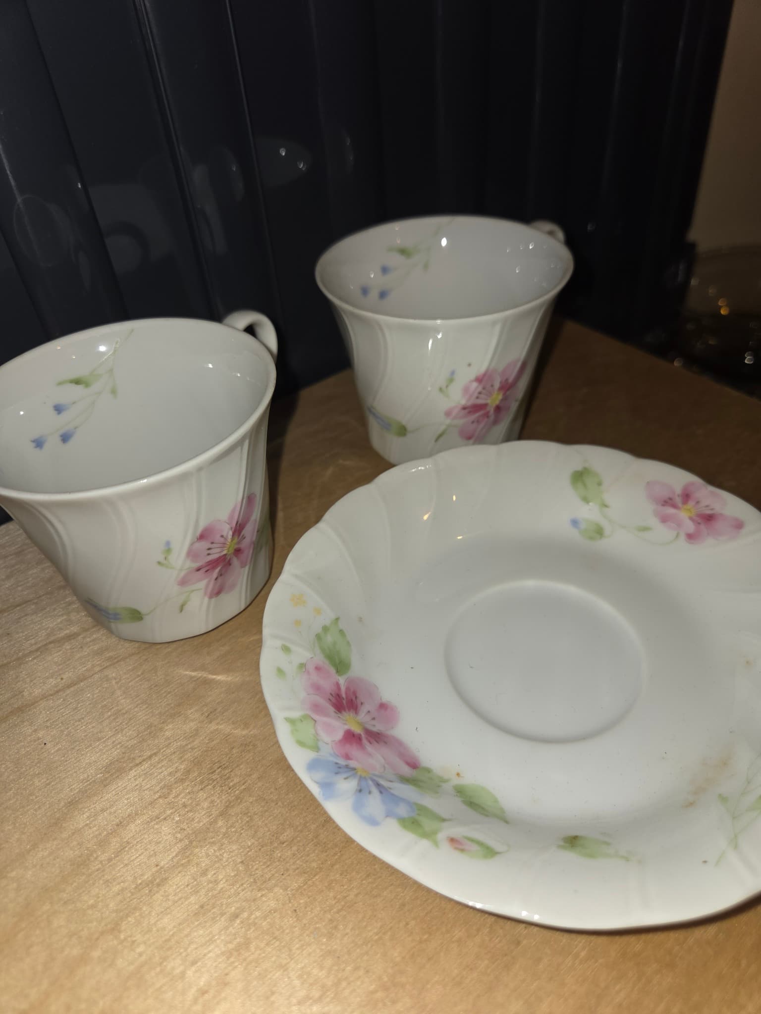 Yamatsu Poppy Porcelain Tea Cup and Saucer Set — photo 2 of 3