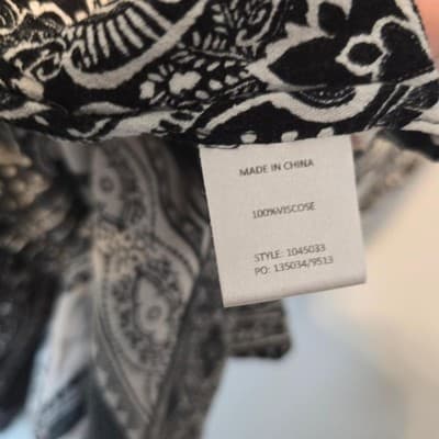 beme black and white oversized top โ photo 5 of 5