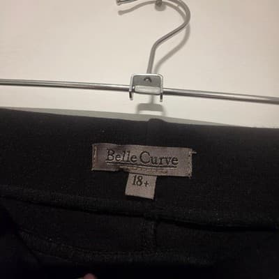 Belle Curve Black Stretch Skirt - Size 18+ Like New — photo 5 of 5
