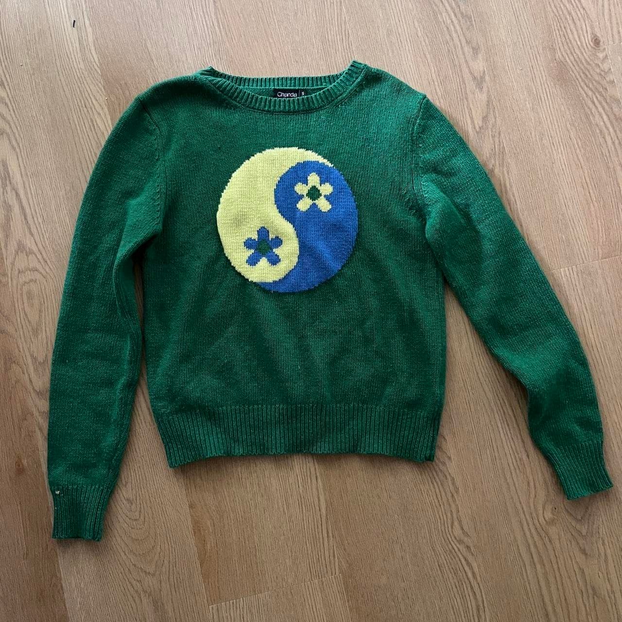 Chanda Green Yin Yang Flower Knit Sweater — photo 2 of 5