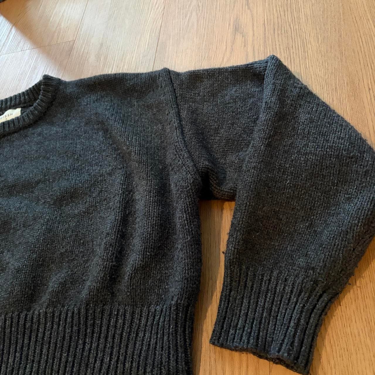 DISSH Charcoal Cropped Knit Sweater Size M — photo 3 of 6
