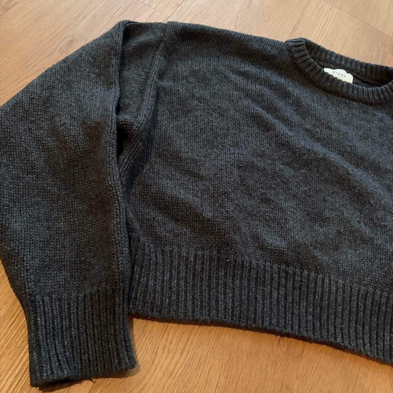 DISSH Charcoal Cropped Knit Sweater Size M — photo 4 of 6