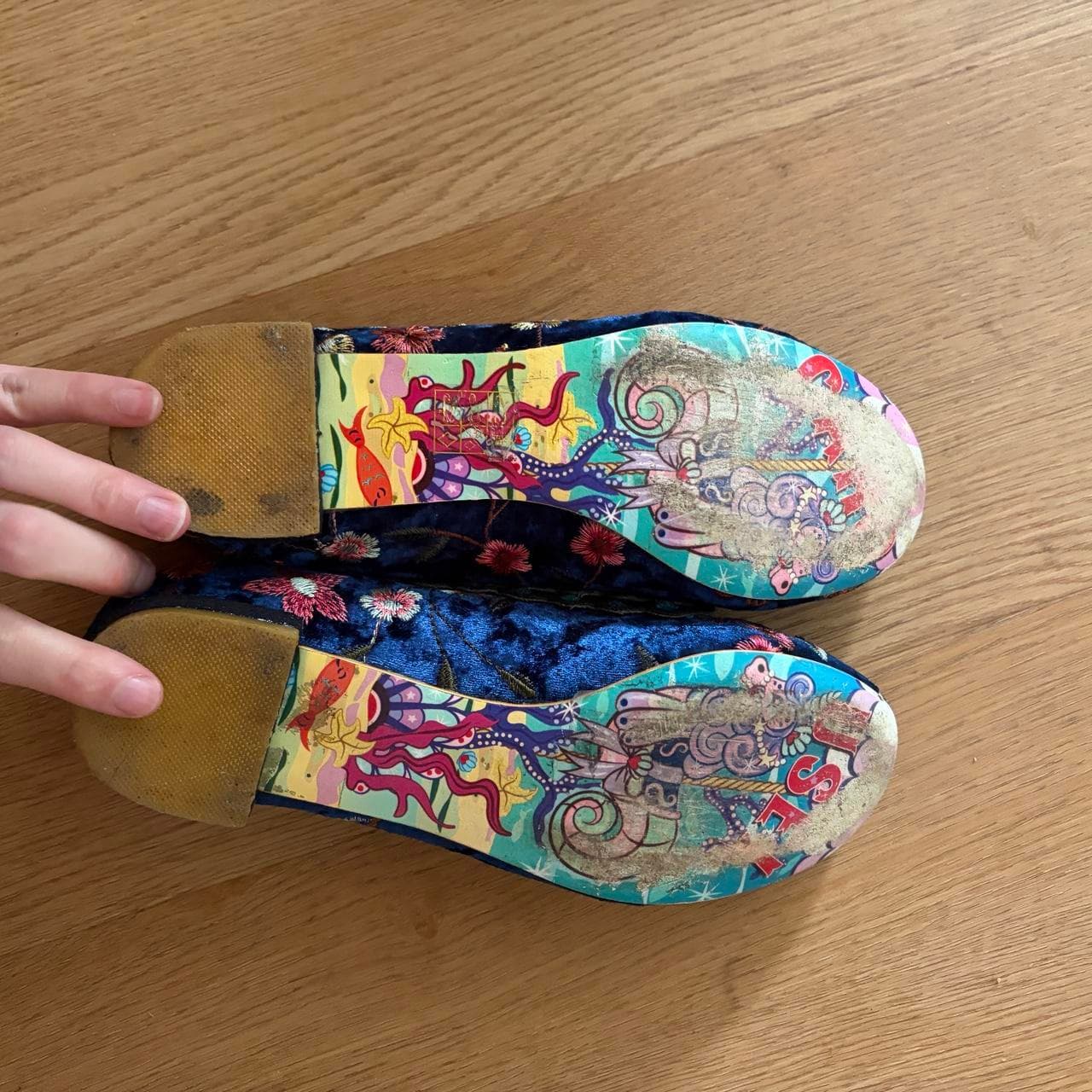 Irregular Choice Mini McNutty Squirrel Velvet Flats Blue Size 7 — photo 4 of 6