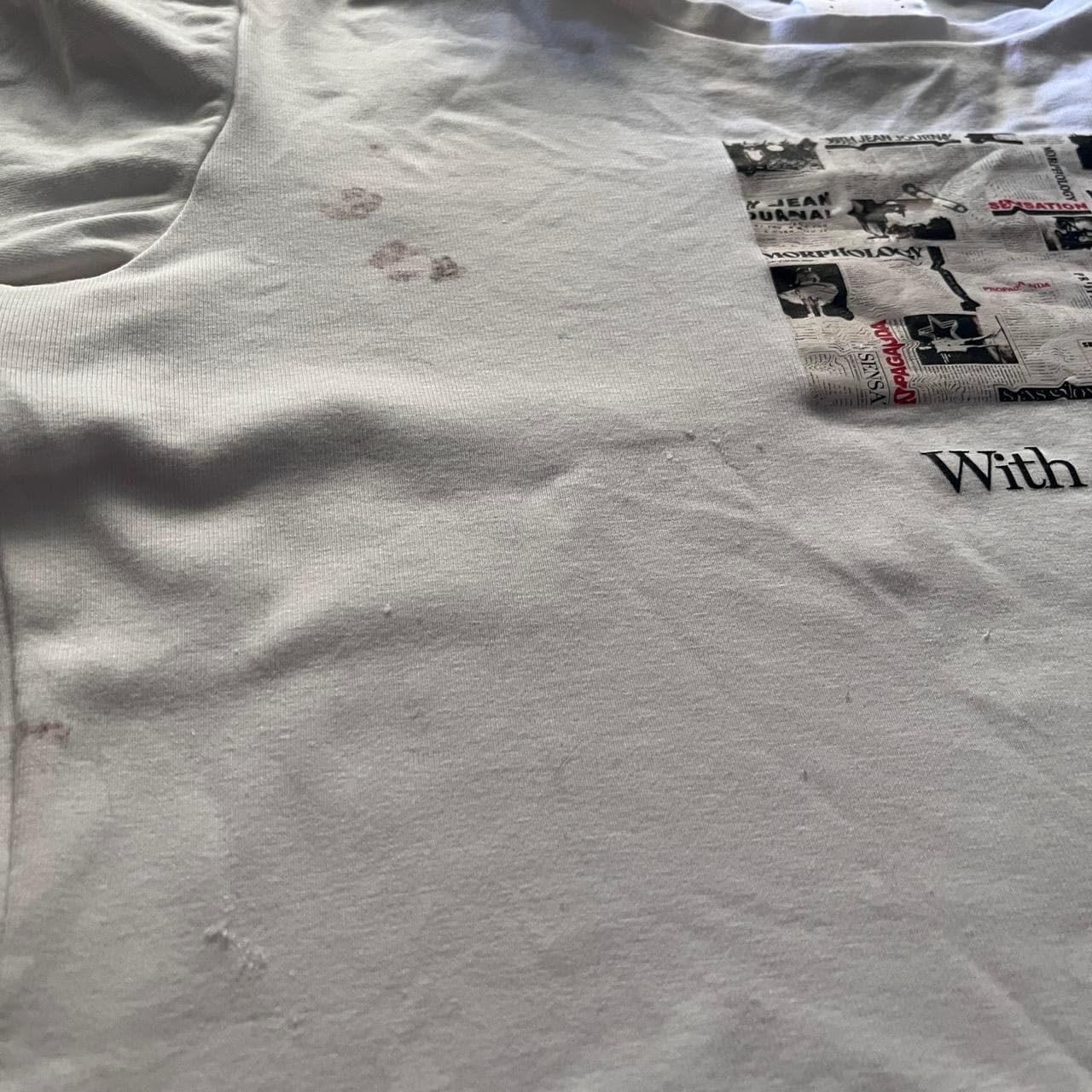 With Jéan Journal Graphic Baby Tee White — photo 3 of 3