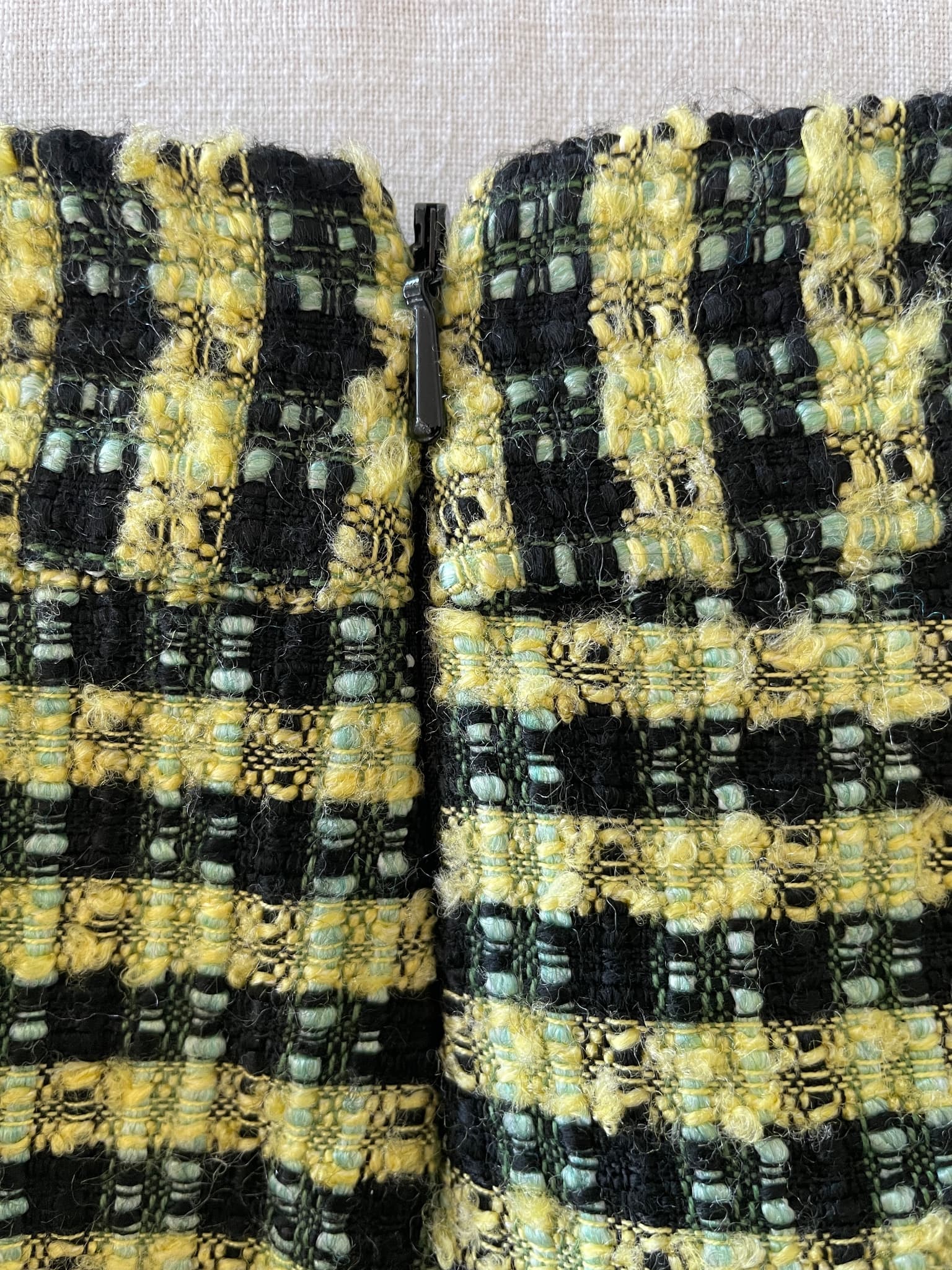 ASOS Black & Neon Yellow Tweed Mini Skirt Size 22 — photo 6 of 6