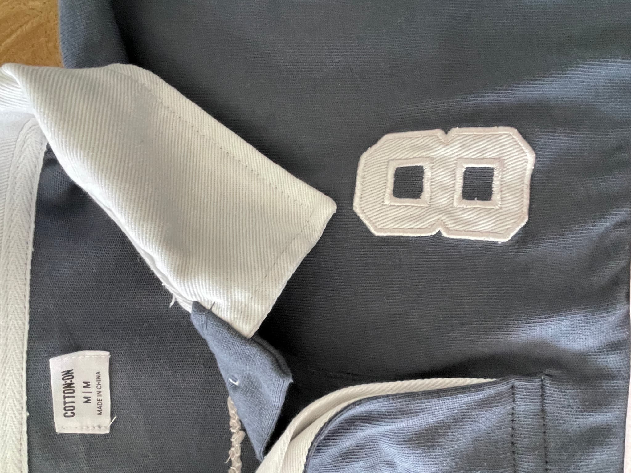 COTTON:ON Rugby Shirt Number 8 Grey Maroon Unisex M — photo 2 of 11