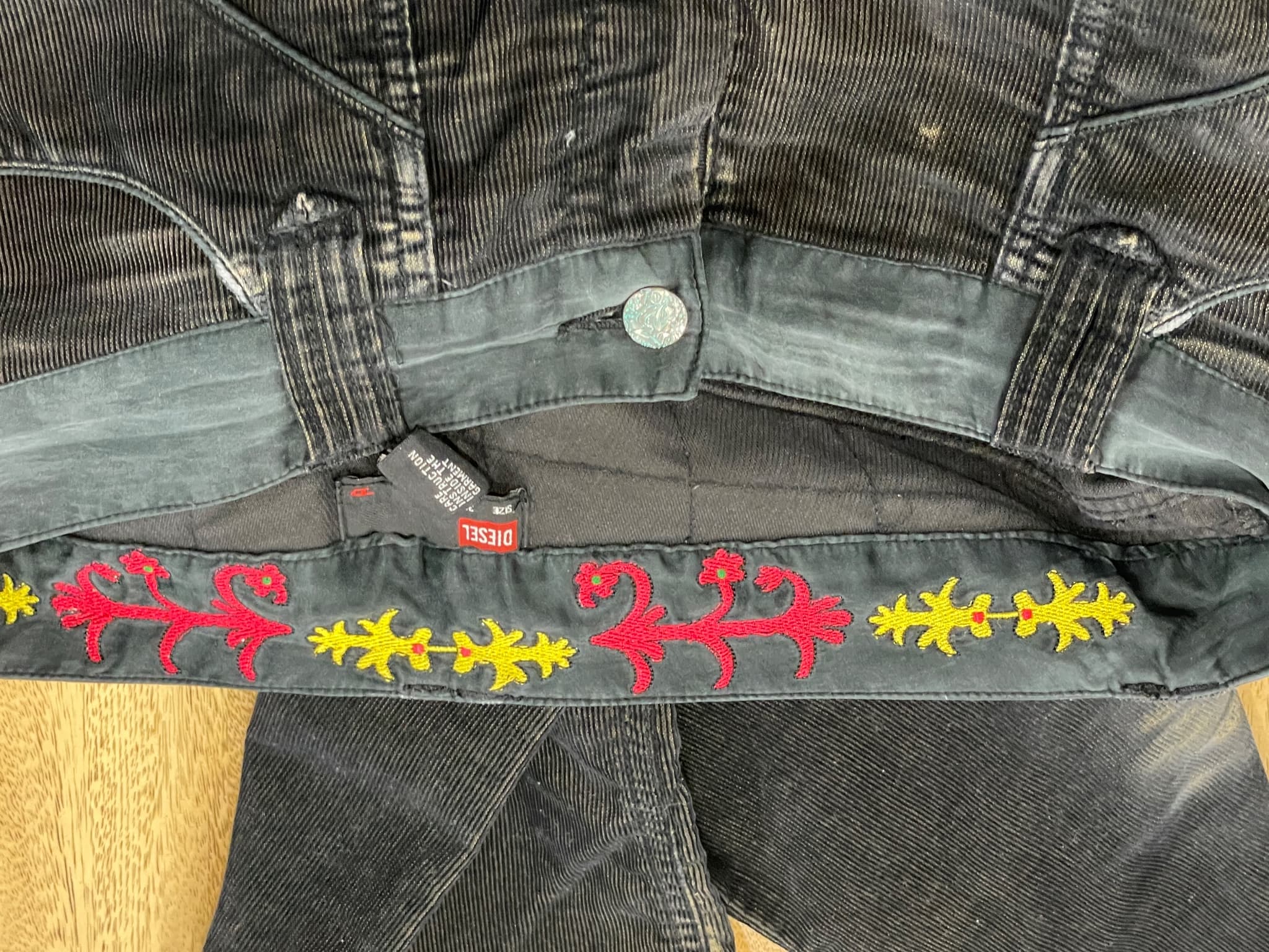 Diesel Corduroy Pants Women's Size 30 Embroidered Waistband — photo 8 of 10