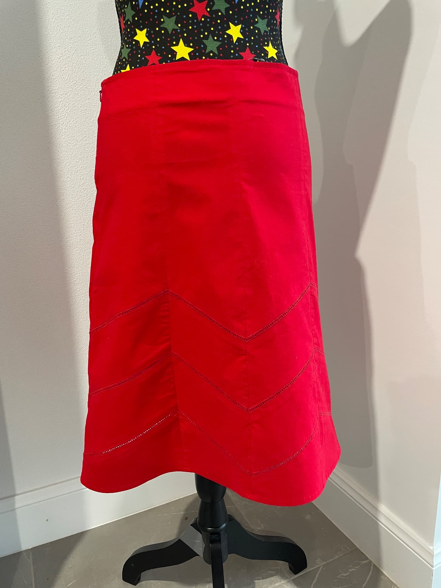 Esprit A-Line Midi Skirt Red With Chevron Detail Size 10 — photo 2 of 8