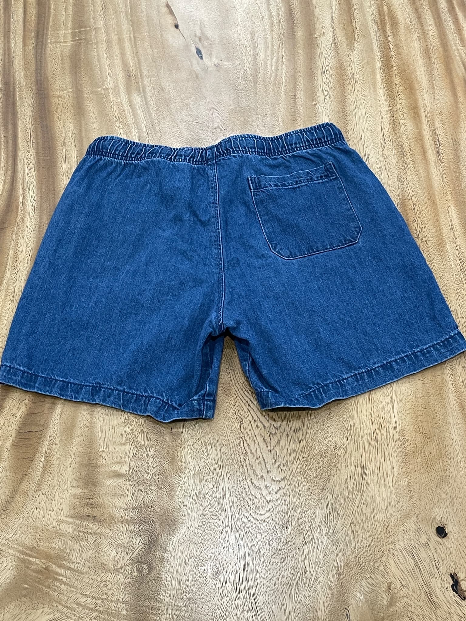 GAP Denim Pull-On Shorts Blue Drawstring Waist Men's Size M — photo 2 of 8