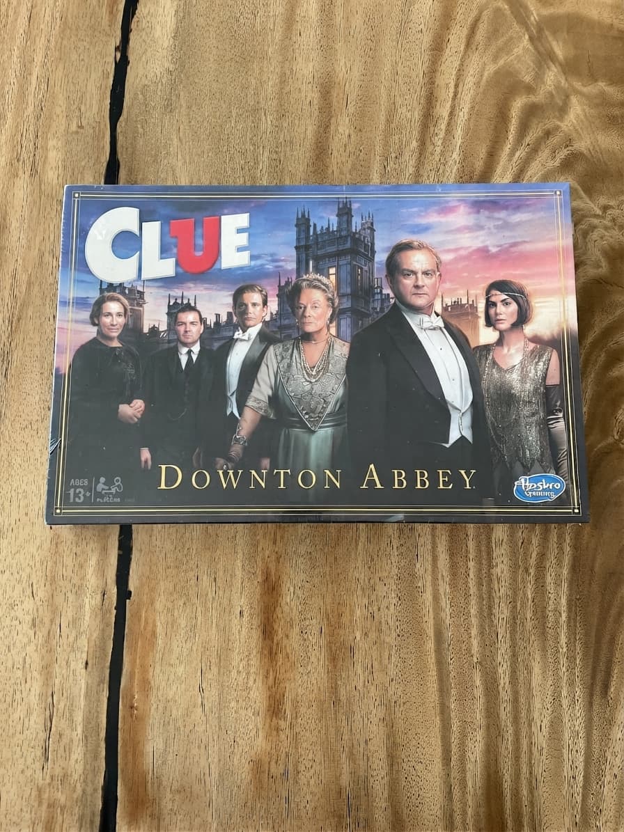 Hasbro Gaming Clue Board Game Downton Abbey Edition Sealed — photo 1 of 3