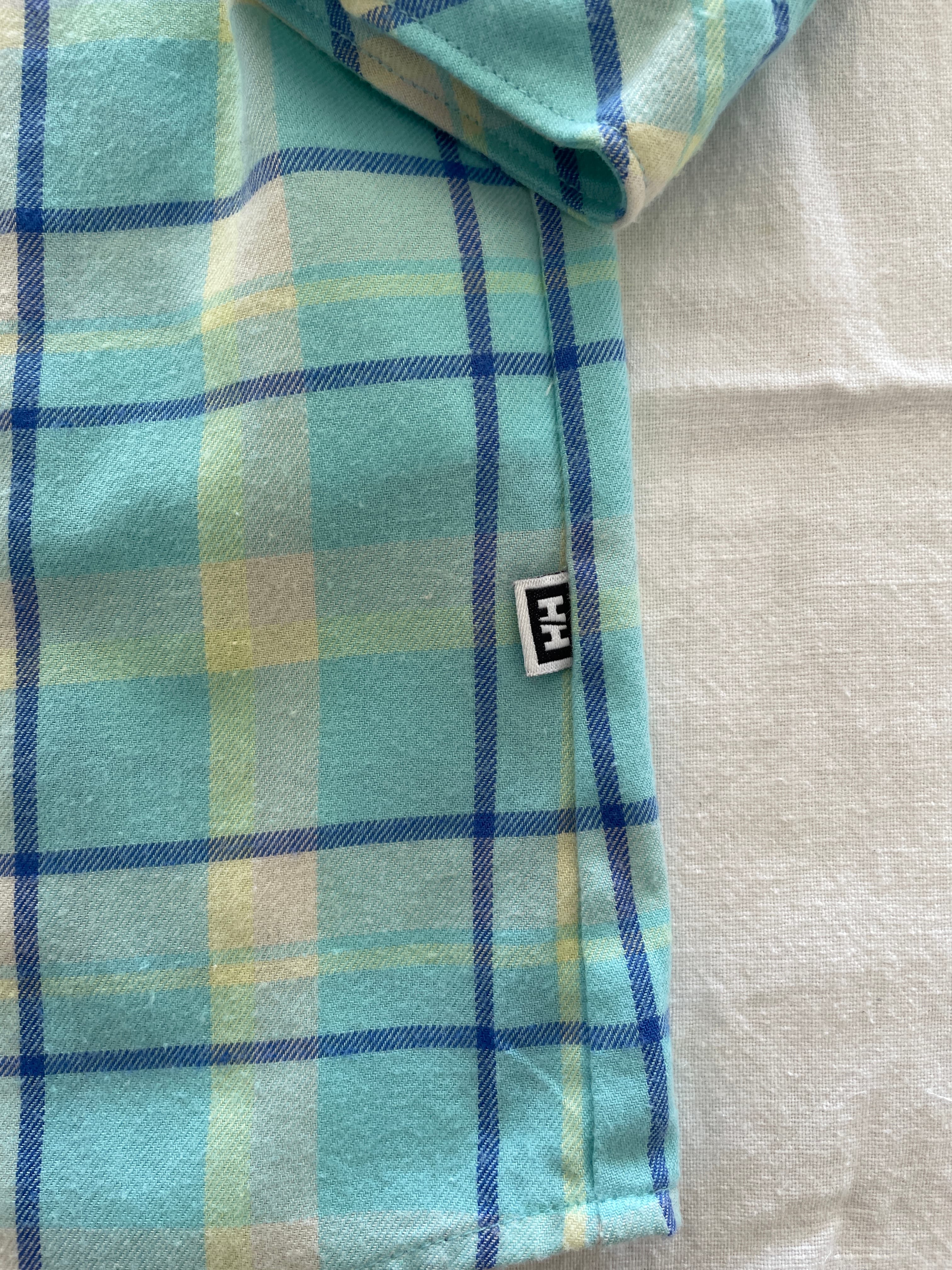 Helly Hansen Women's Plaid Long Sleeve Button-Up Shirt — photo 3 of 7