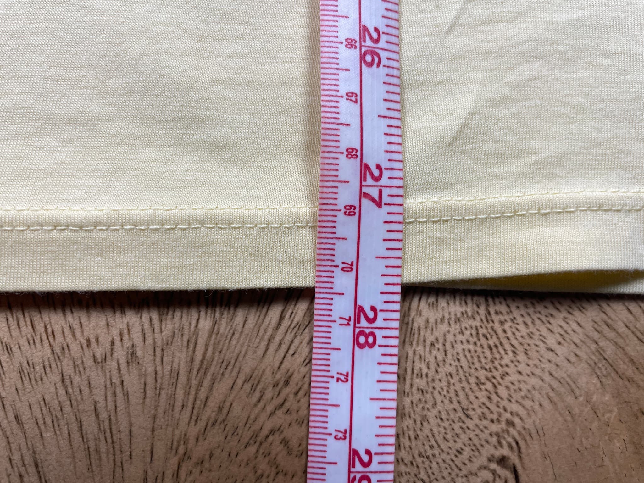 Lacoste Pima Cotton V-Neck T-Shirt Logo Yellow Men's L — photo 7 of 7